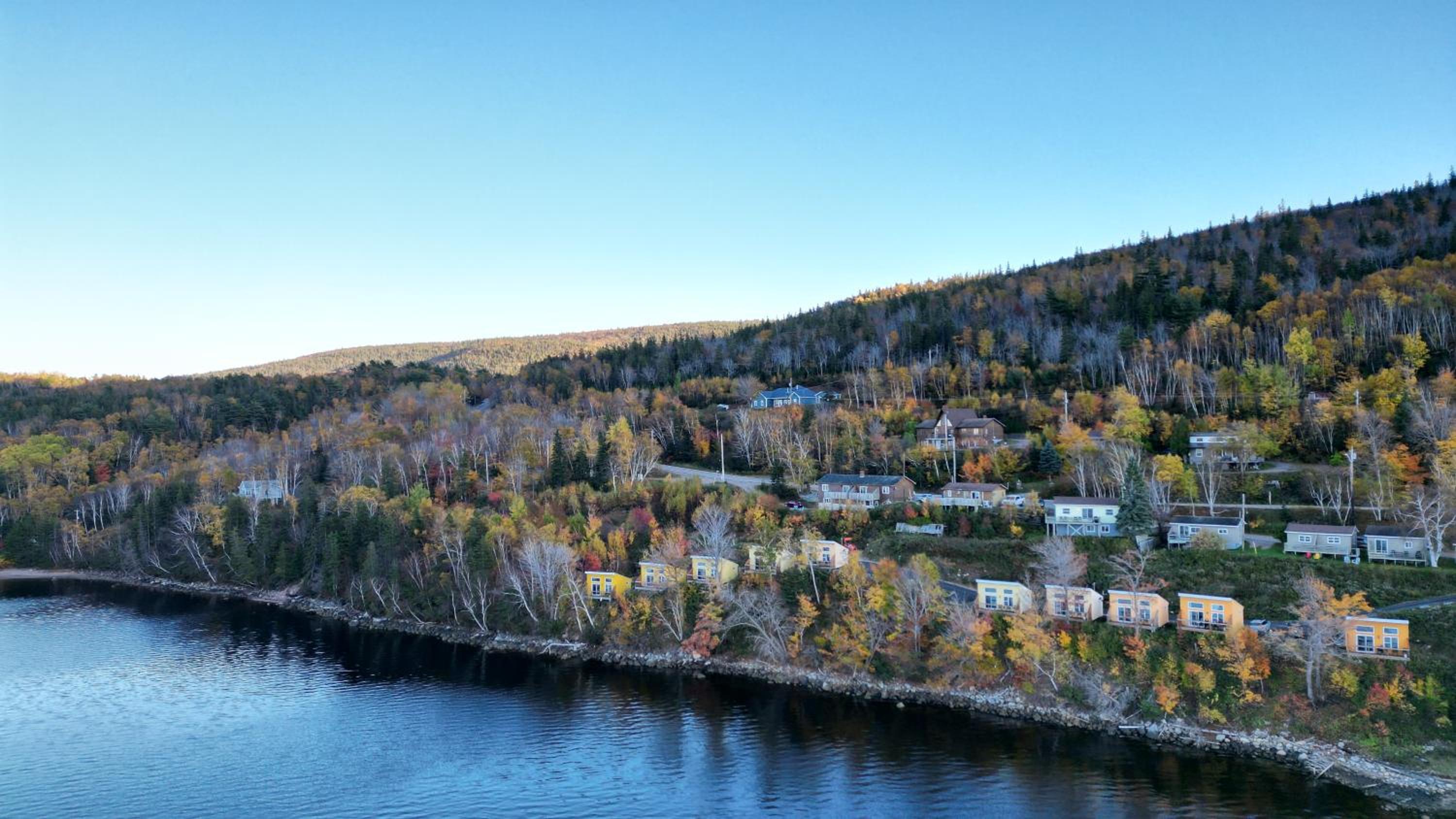 Knotty Pine Cottages, Suites & Motel Rooms