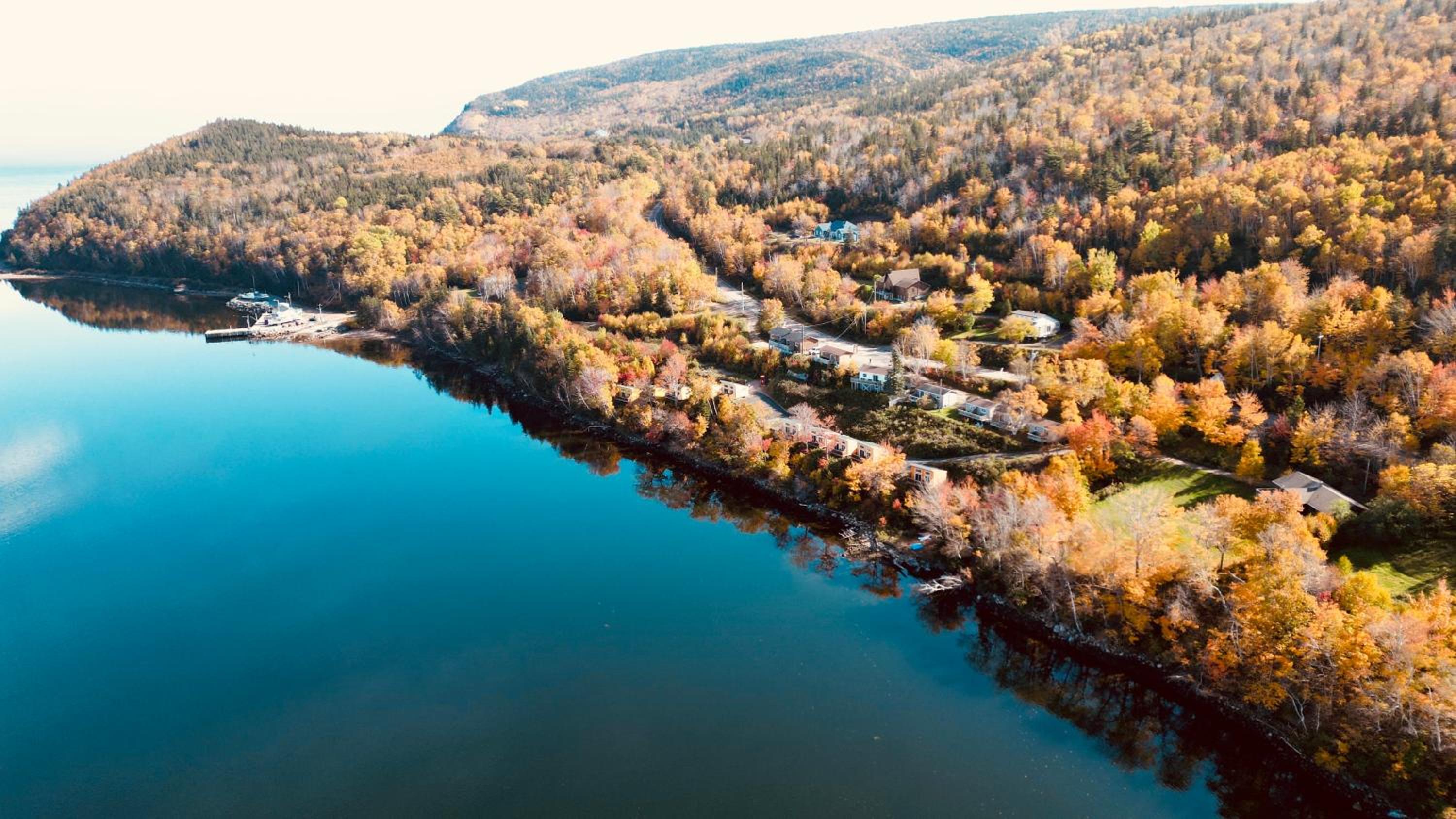 Knotty Pine Cottages, Suites & Motel Rooms