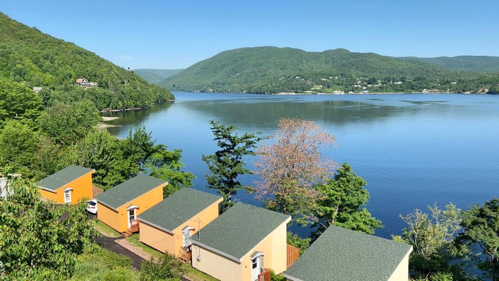 Knotty Pine Cottages, Suites & Motel Rooms