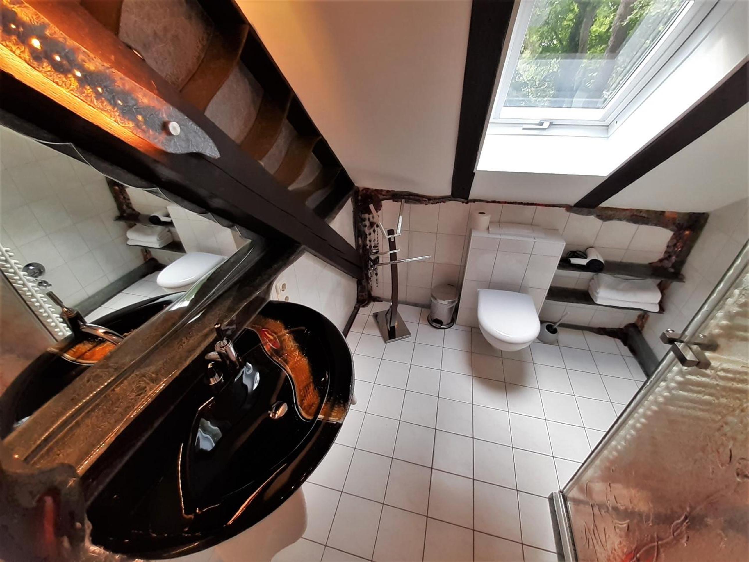 Strandvilla Hubertus Boltenhagen - Ferienwohnungen Apartment mit Parkplatz WLAN Küche Garten Grillplatz Waldbaden