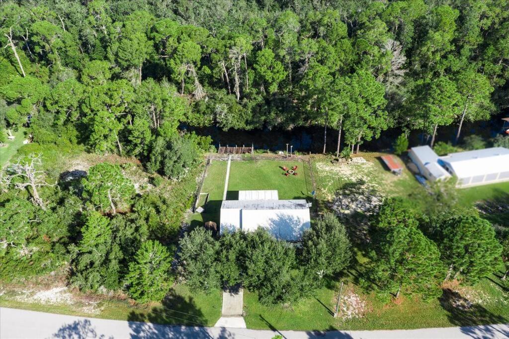Lake June access-Hot Tub-Water Sports-Fire Pit - Property Image 11