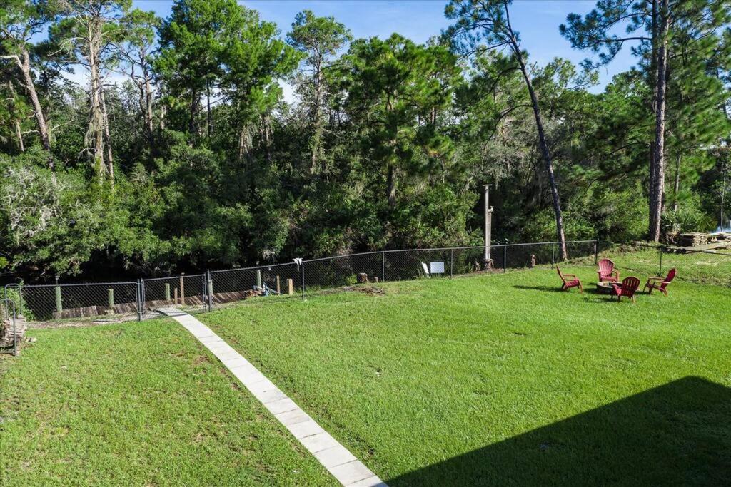 Lake June access-Hot Tub-Water Sports-Fire Pit - Property Image 10