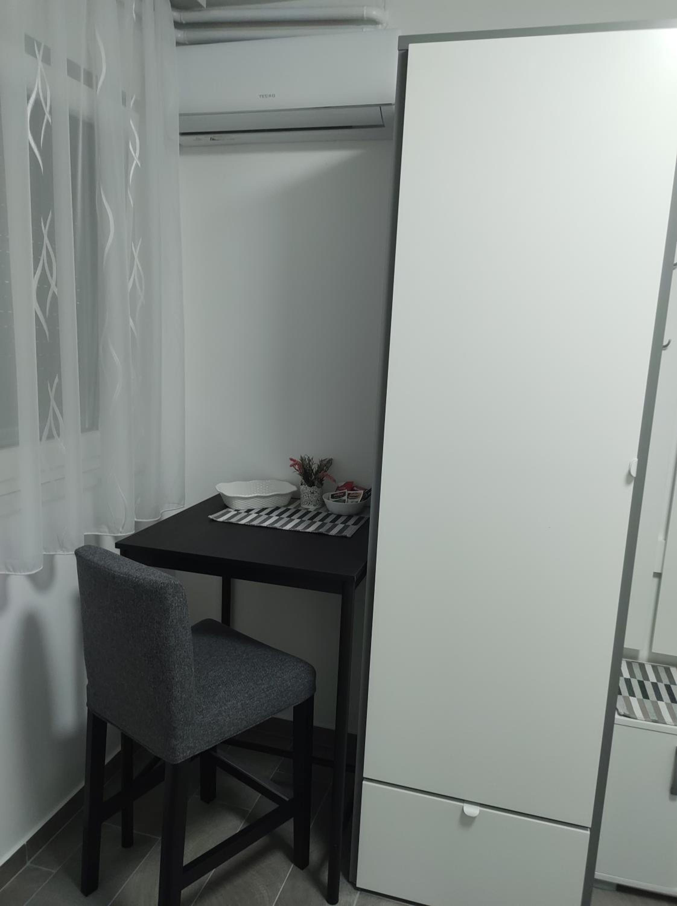 Happy room