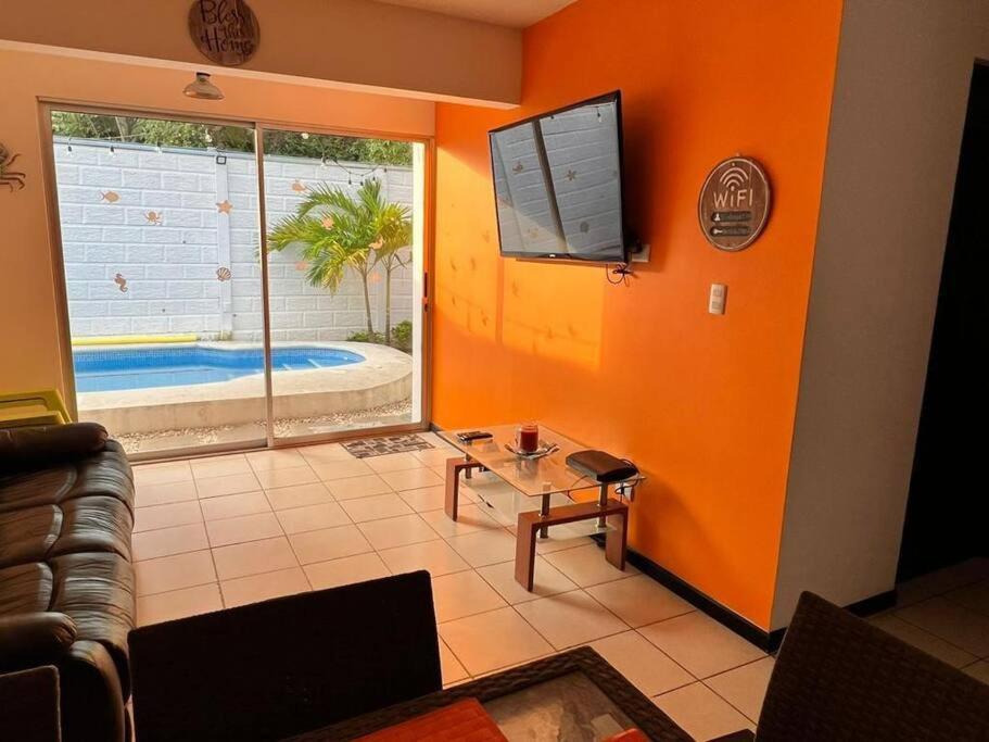 Beach House Herradura Jacó - Private pool