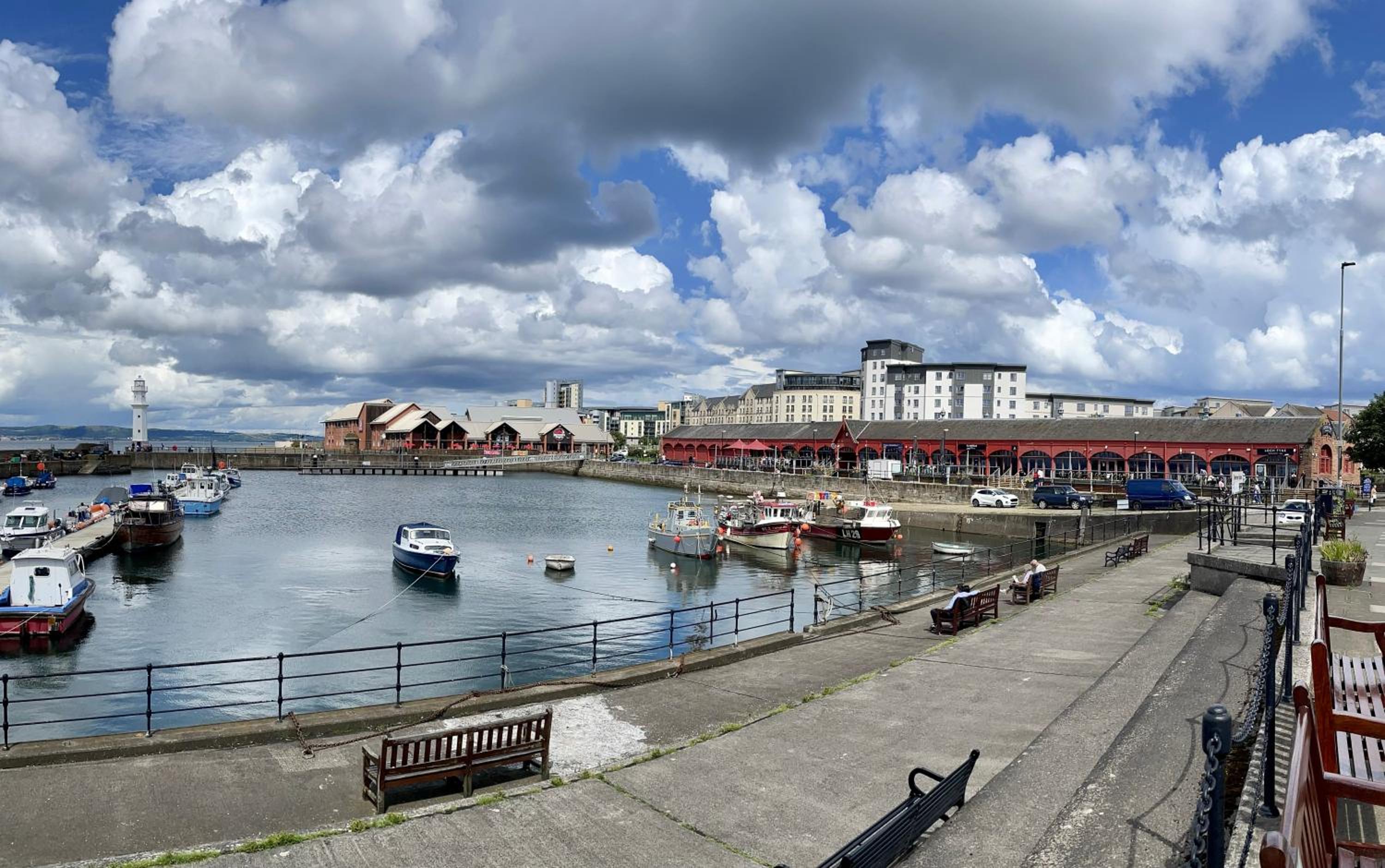 Corinthian Quay Apartment