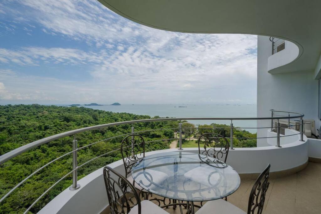 17J Beautiful Jungle Views in Beachfront Resort view 5