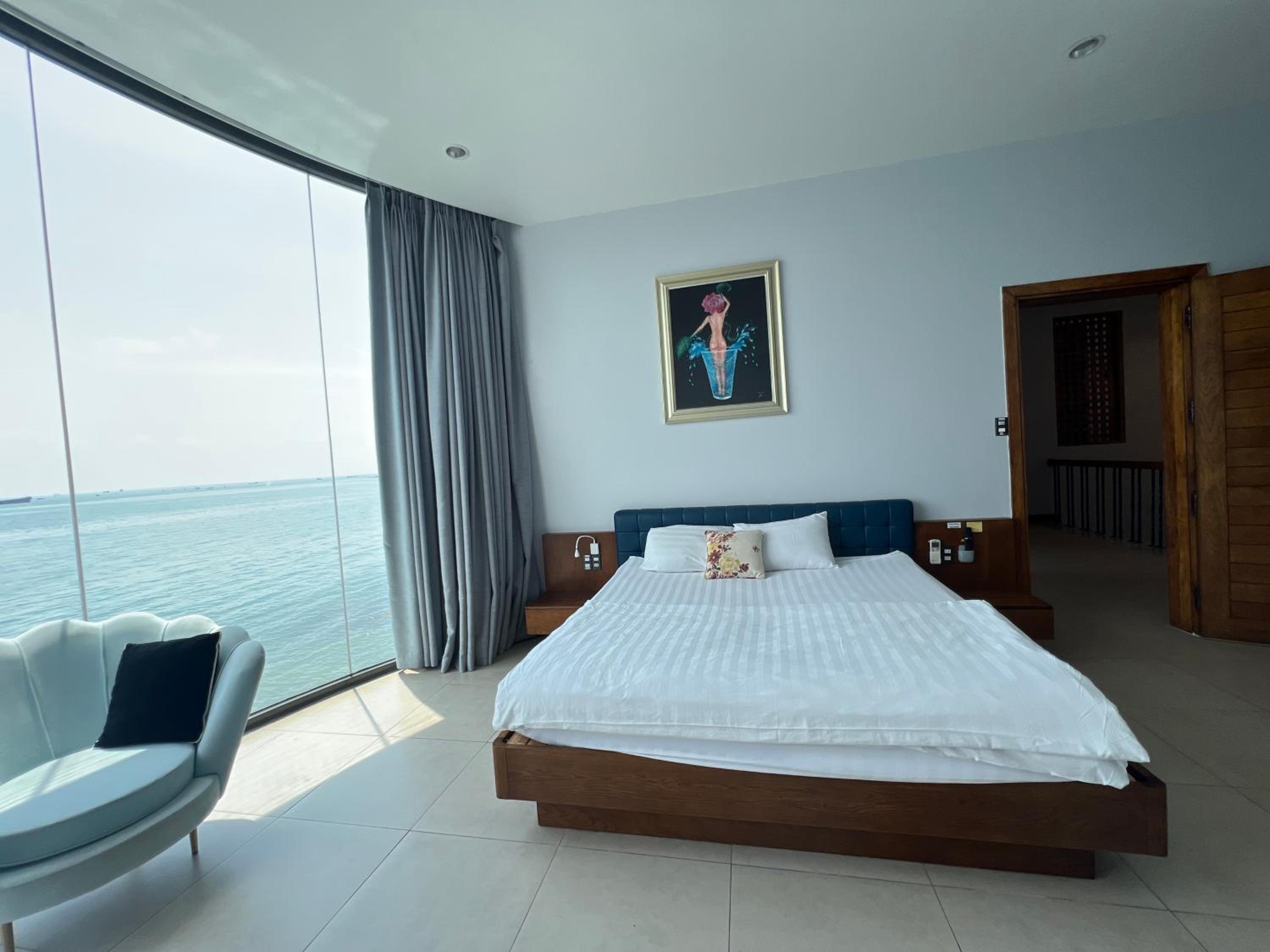 Nancy Tran Grand Strip Vung Tau 1 view 2