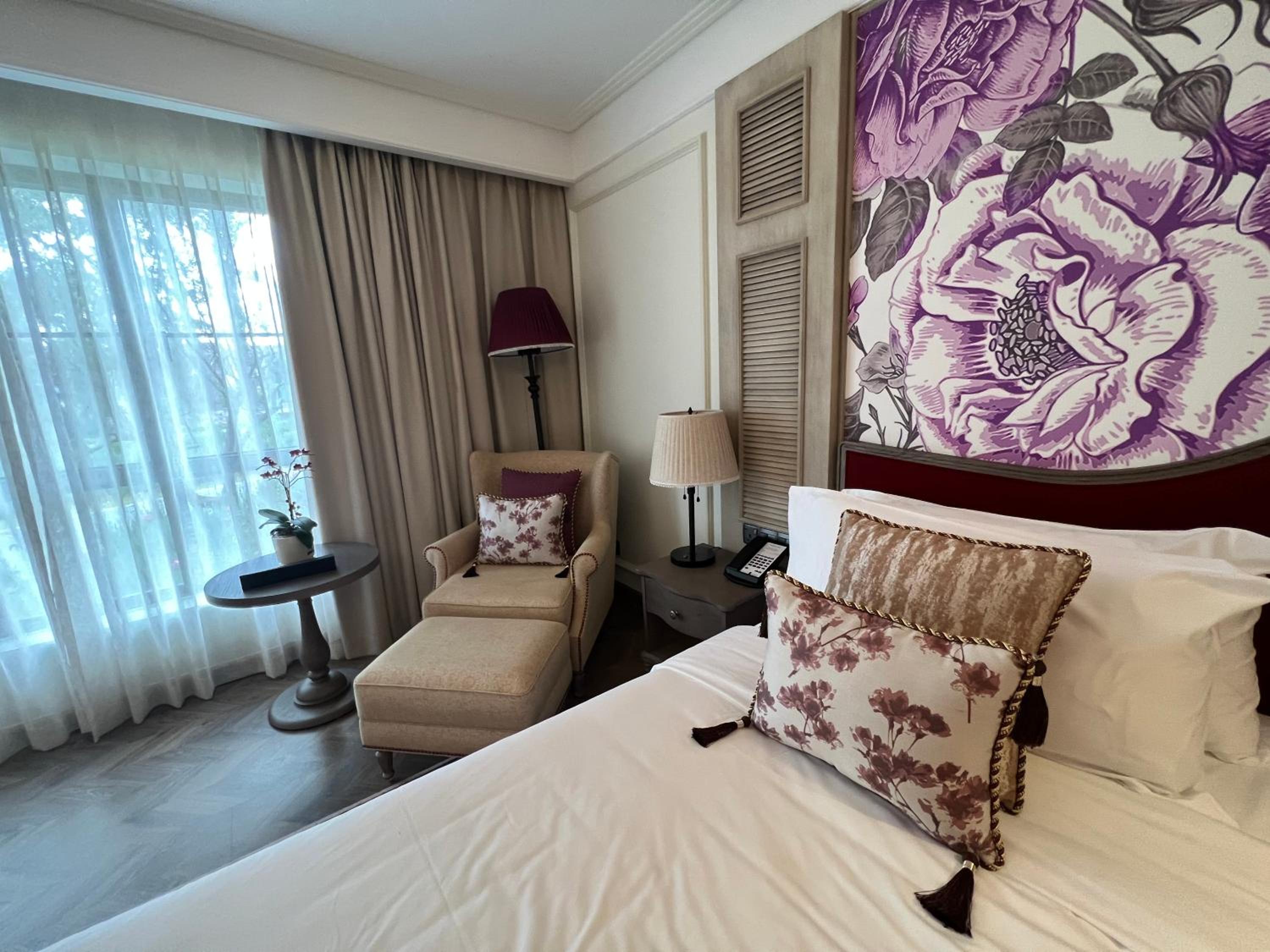 Nancy Tran Grand Strip Villa 12 view 5