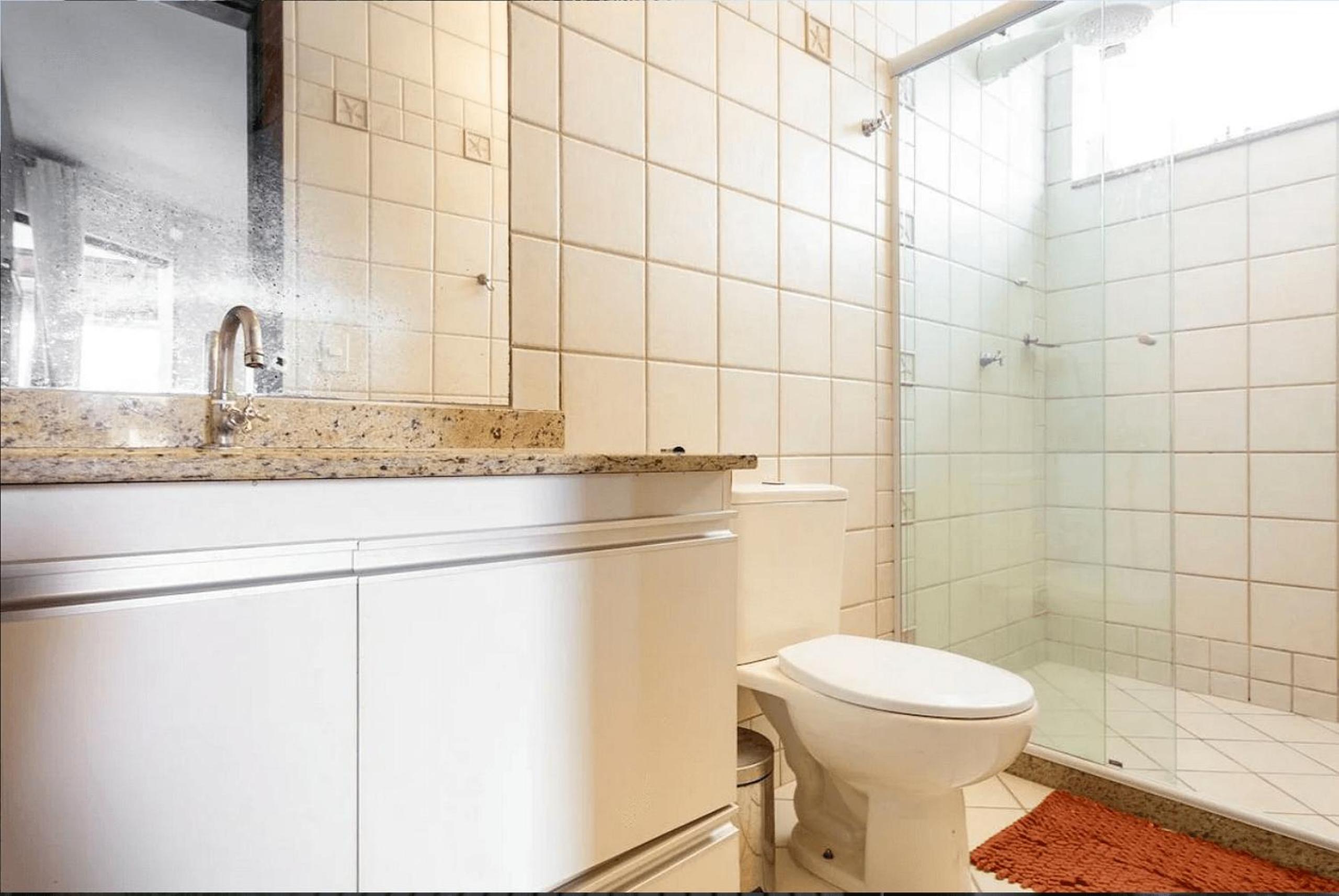Casa com deck navegável e jacuzzi em Angra dos Reis RJ - Praia da Ribeira