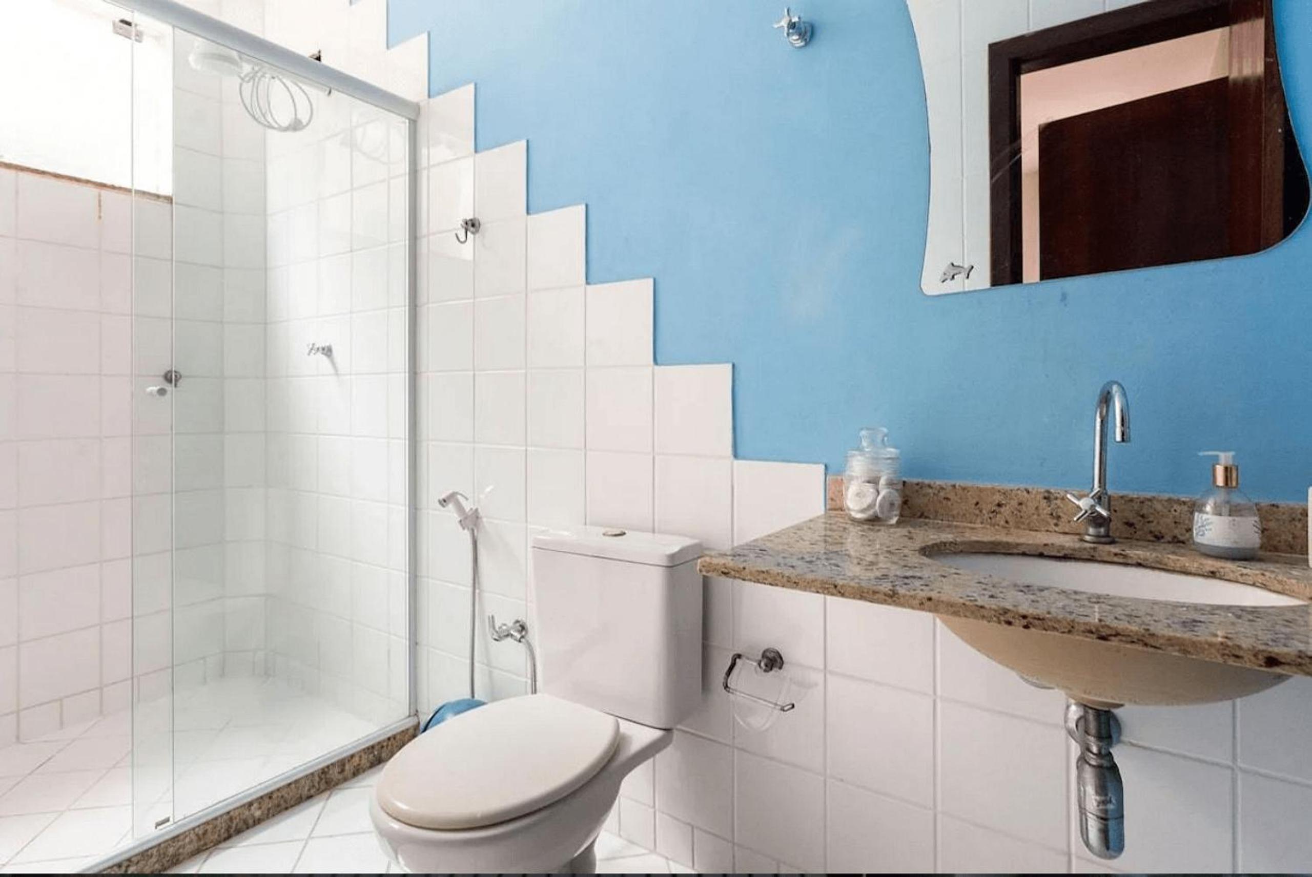 Casa com deck navegável e jacuzzi em Angra dos Reis RJ - Praia da Ribeira
