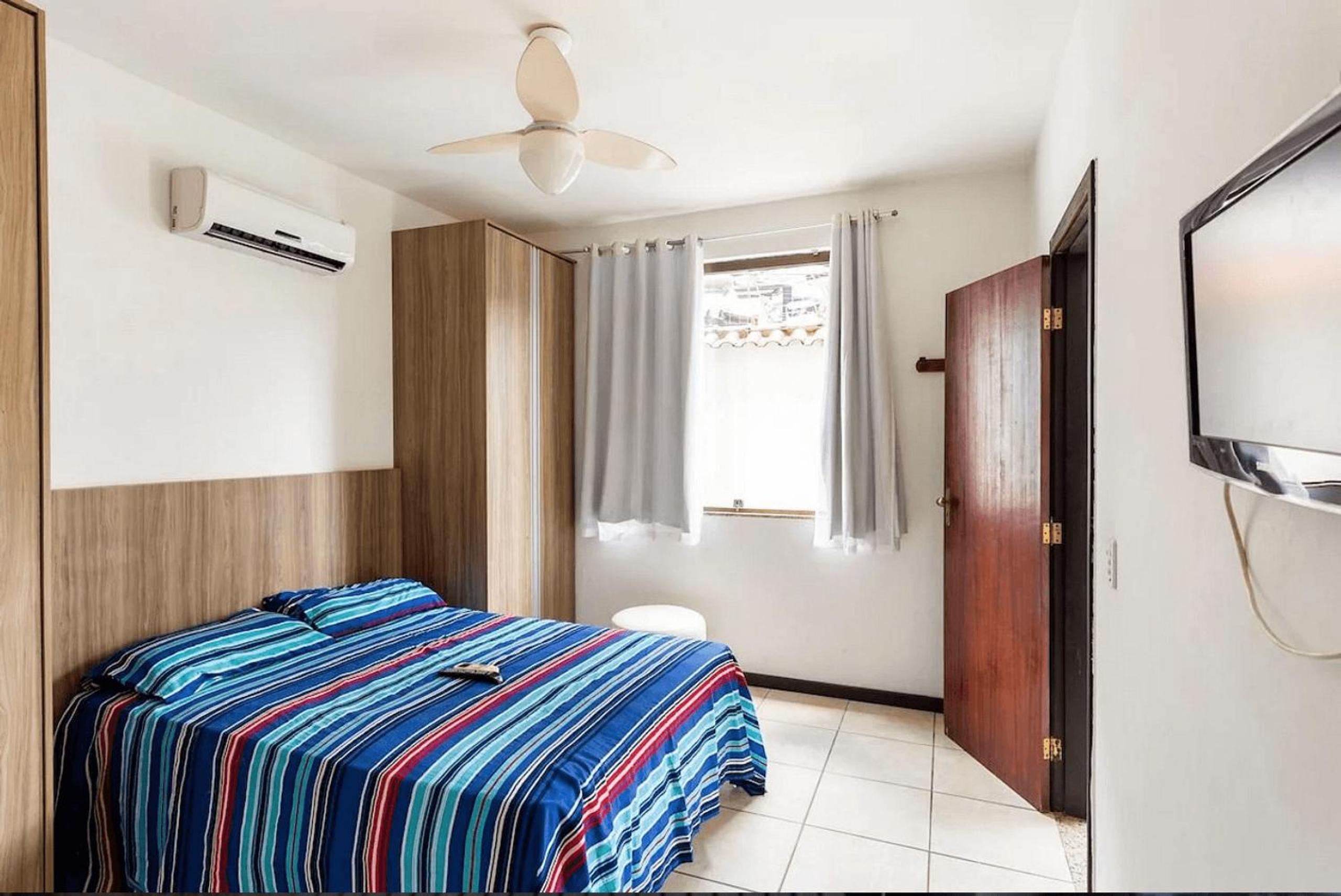 Casa com deck navegável e jacuzzi em Angra dos Reis RJ - Praia da Ribeira