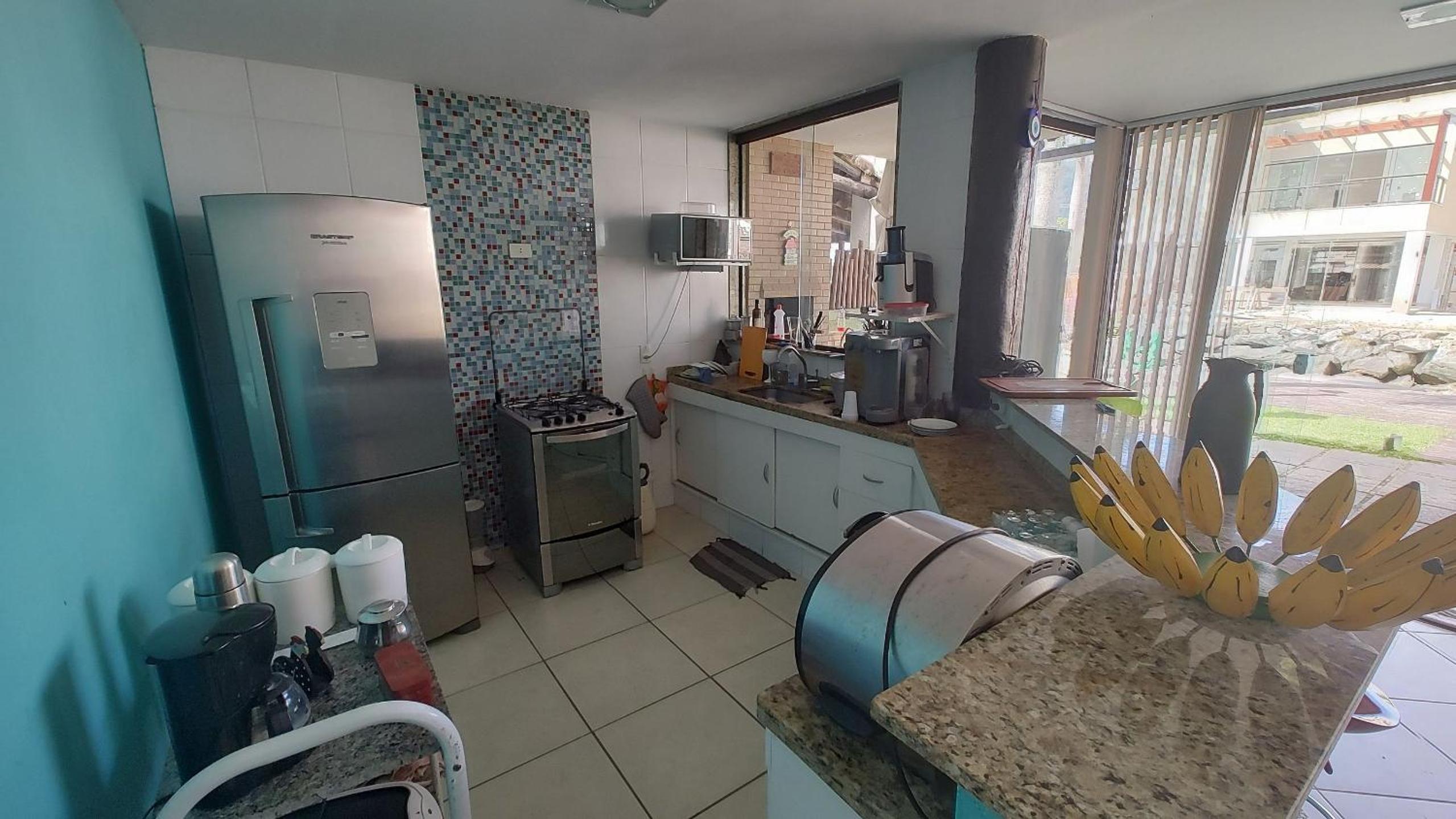 Casa com deck navegável e jacuzzi em Angra dos Reis RJ - Praia da Ribeira
