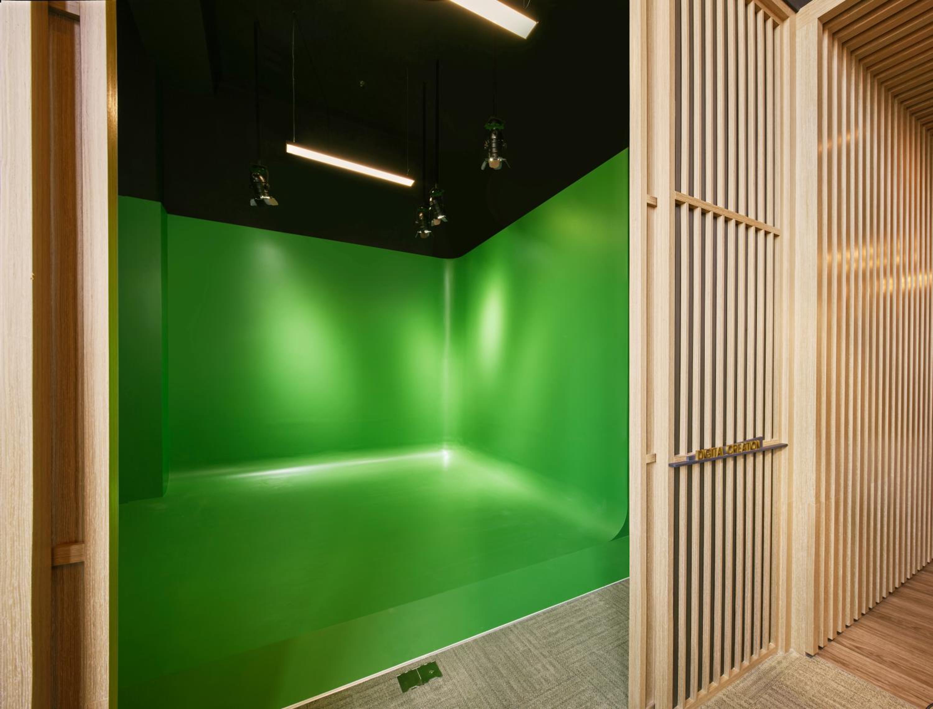 Societe Suite by Lyfehaus