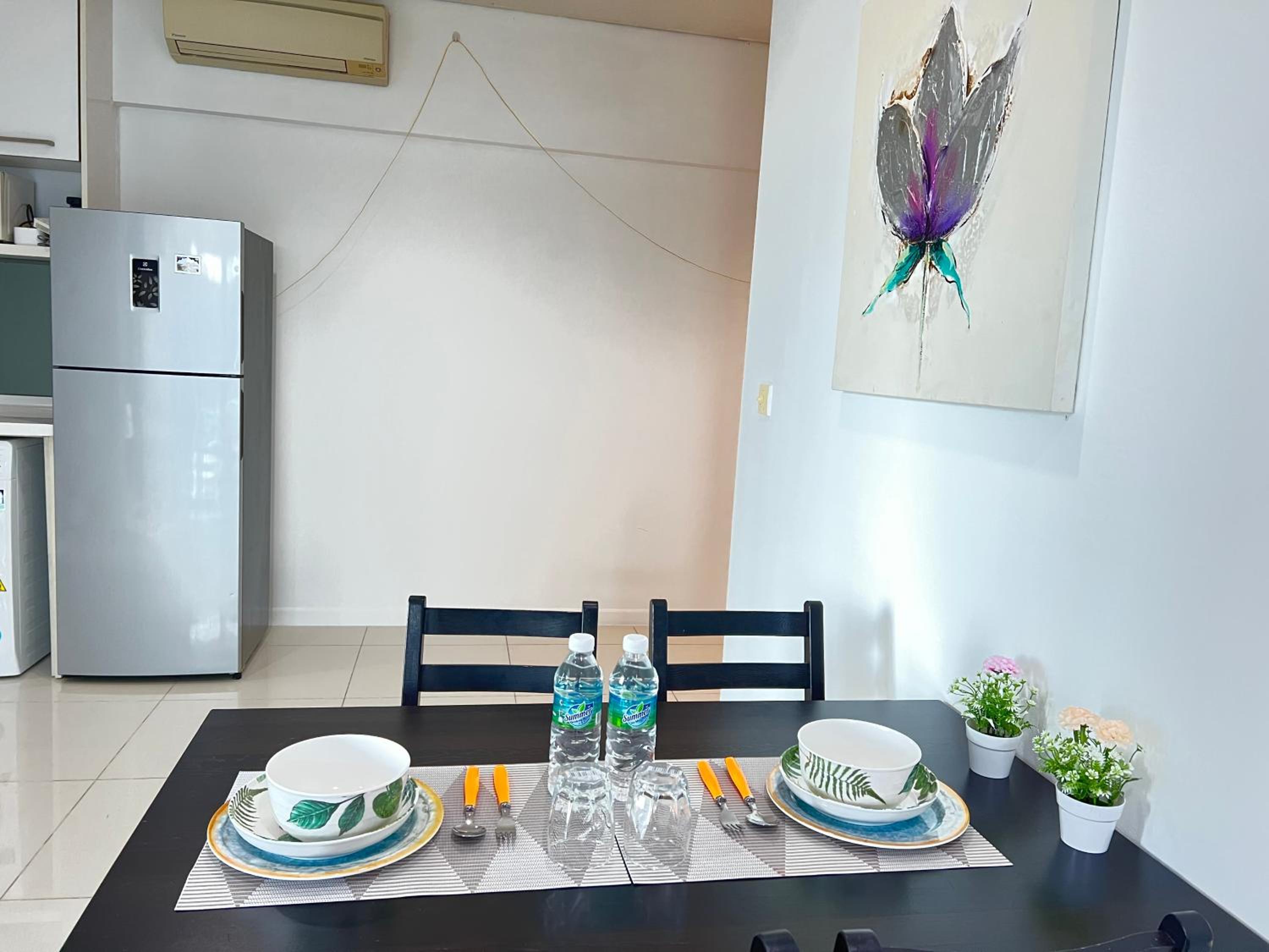 Marcu summer suites by whollmark