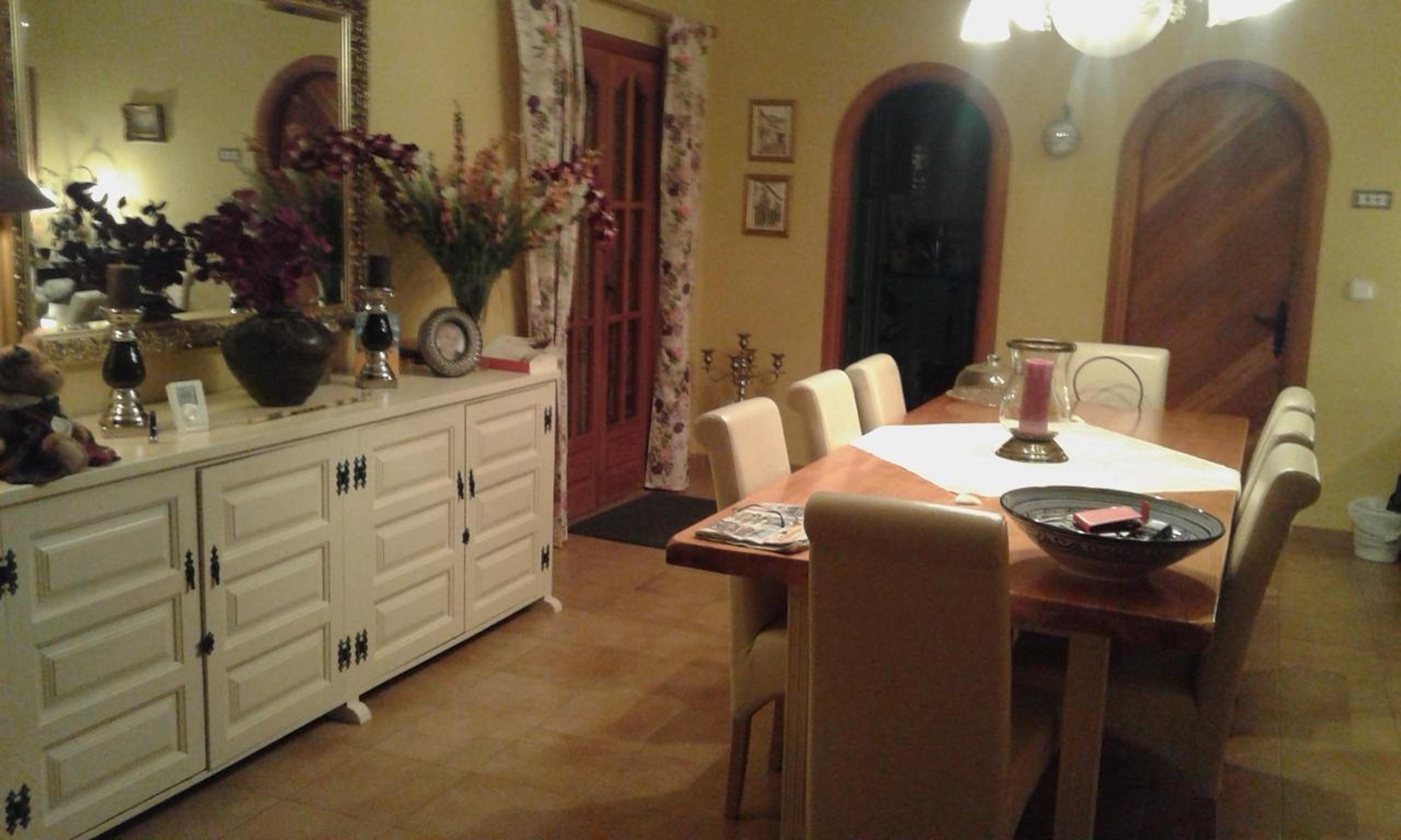 Casa Roble B&B