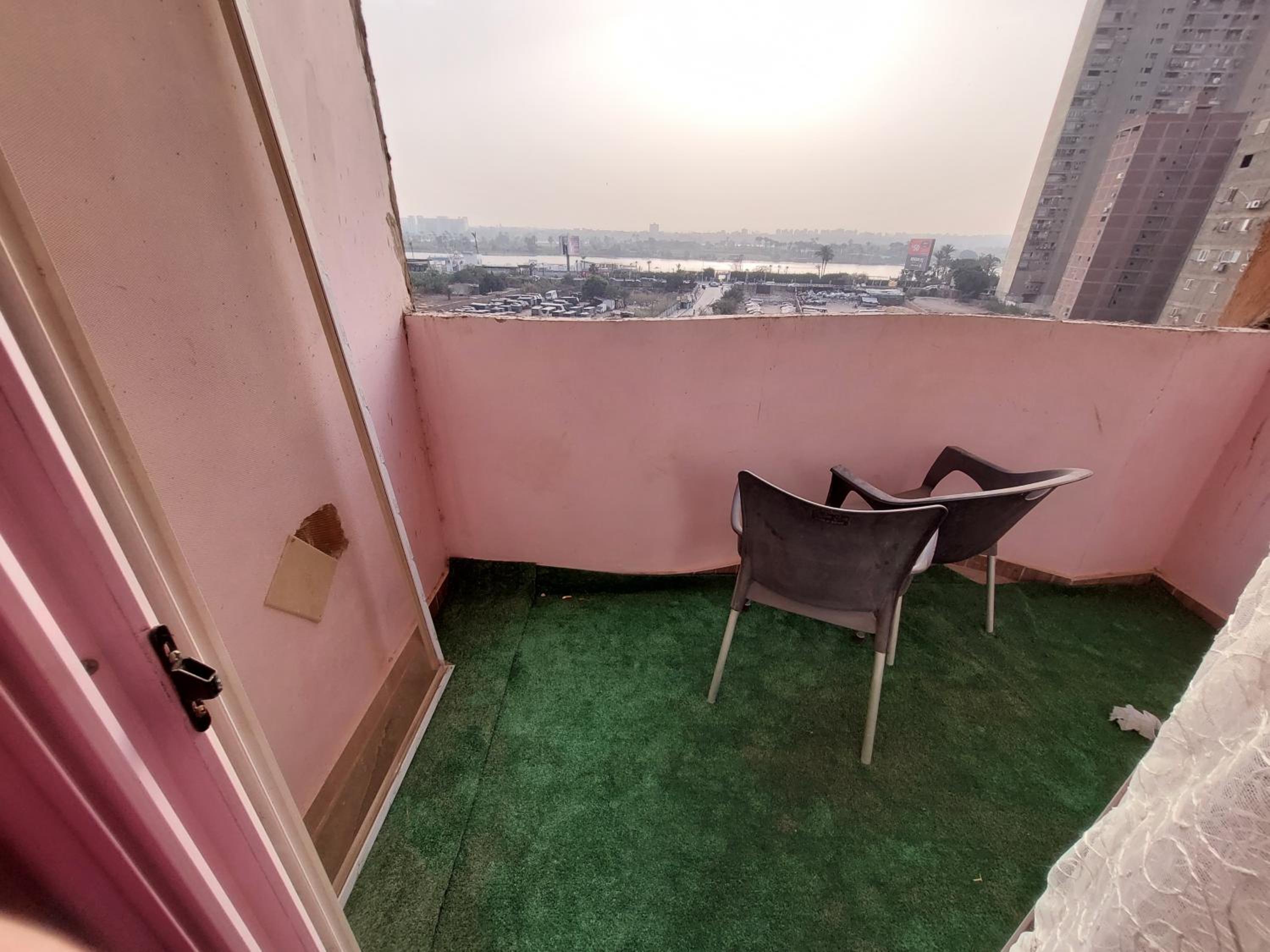 A single room in Cornish el maadi