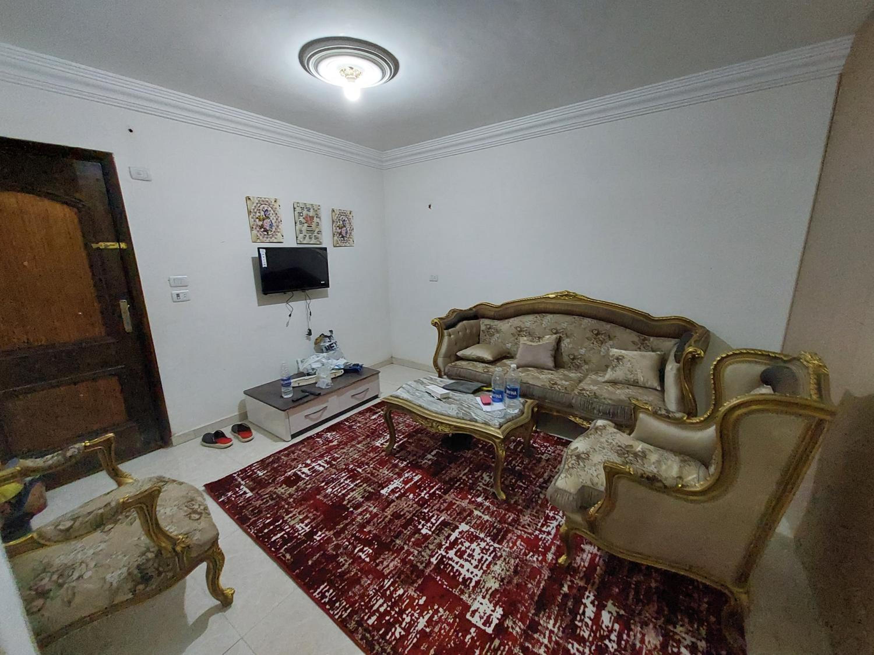 A single room in Cornish el maadi