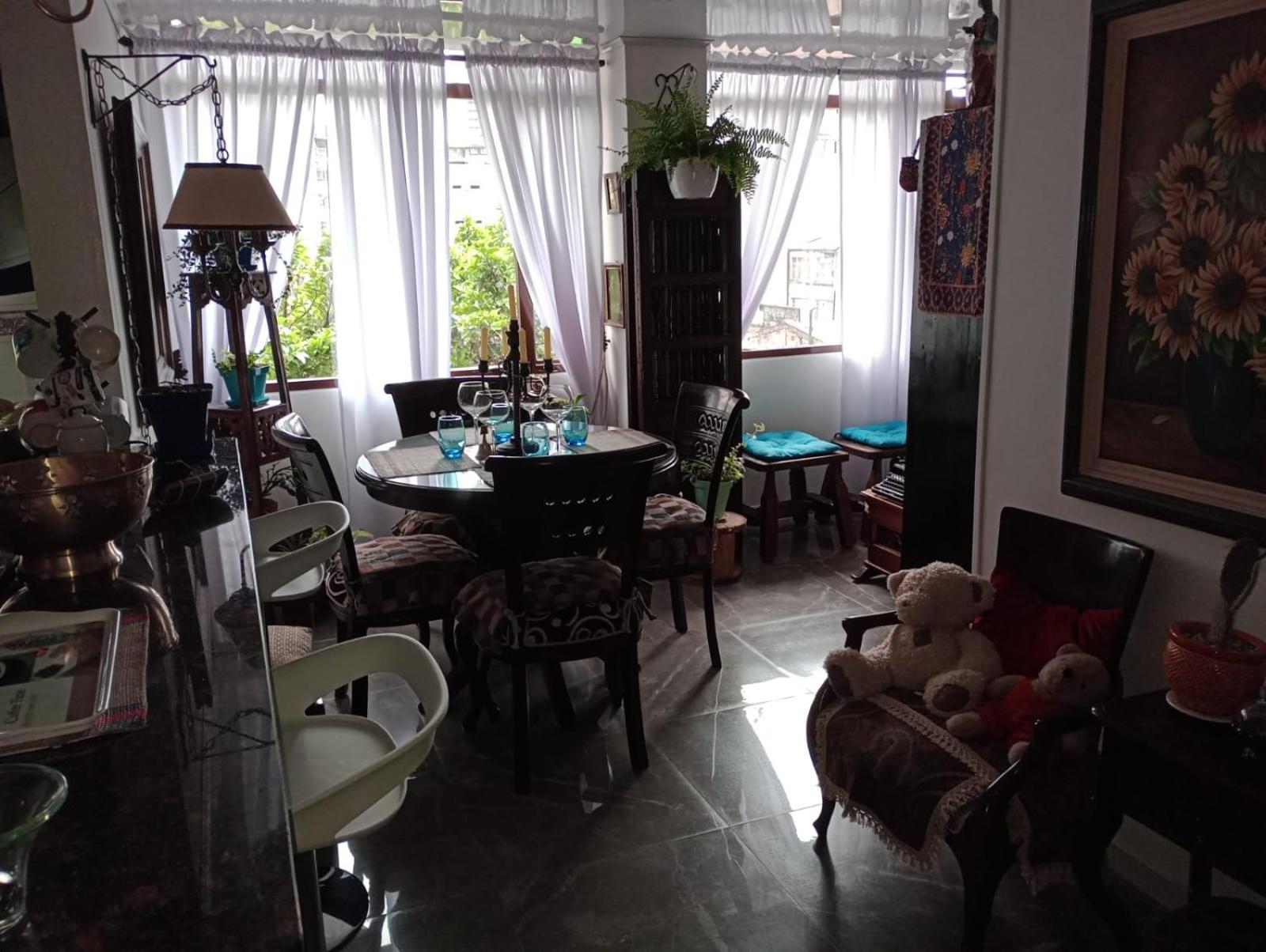 HABITACIÓN CON BAÑO PRIVADO EN SECTOR TURÍSTICO