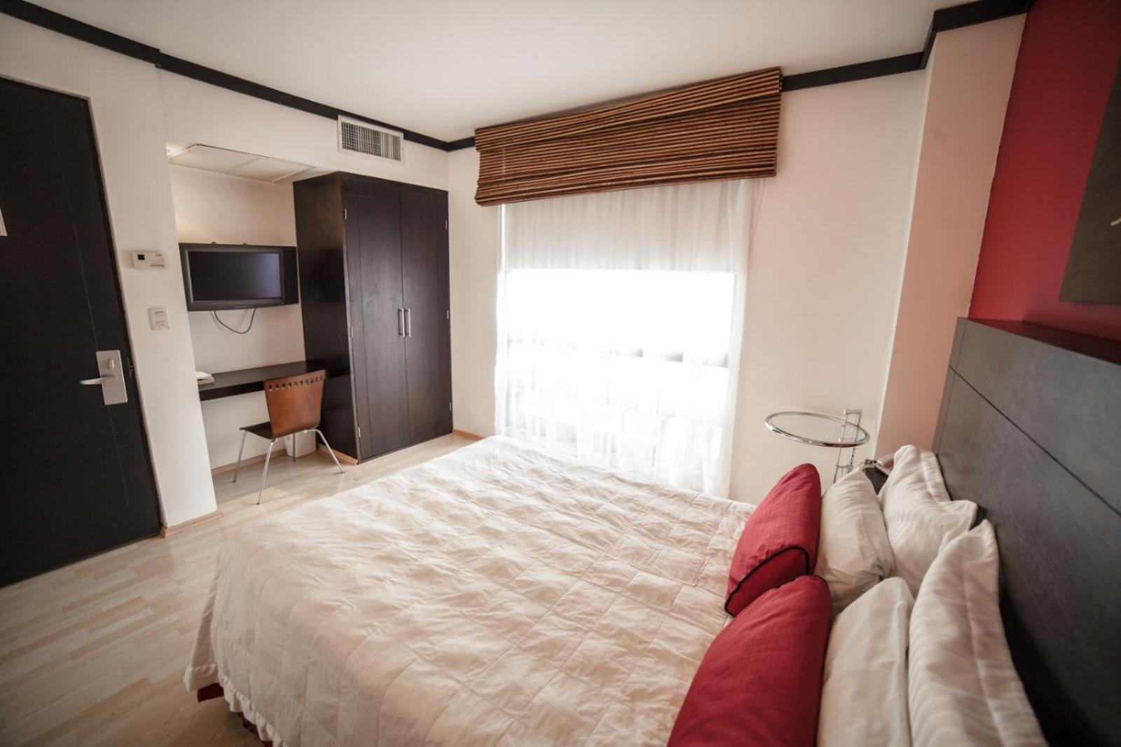 Tampico Vacations - Hotel Inglaterra - Property Image 2
