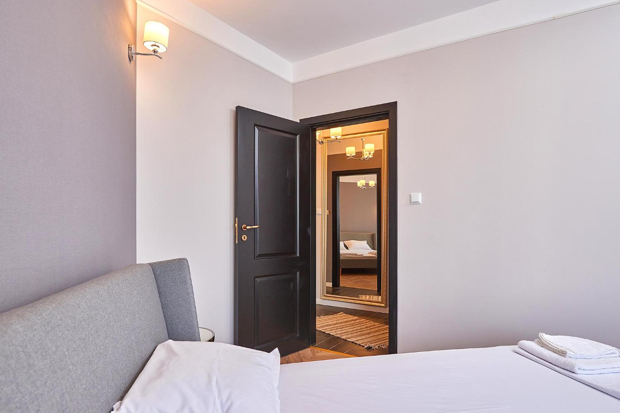 Florance Rentals Luxury Apartments in Saint Vlas