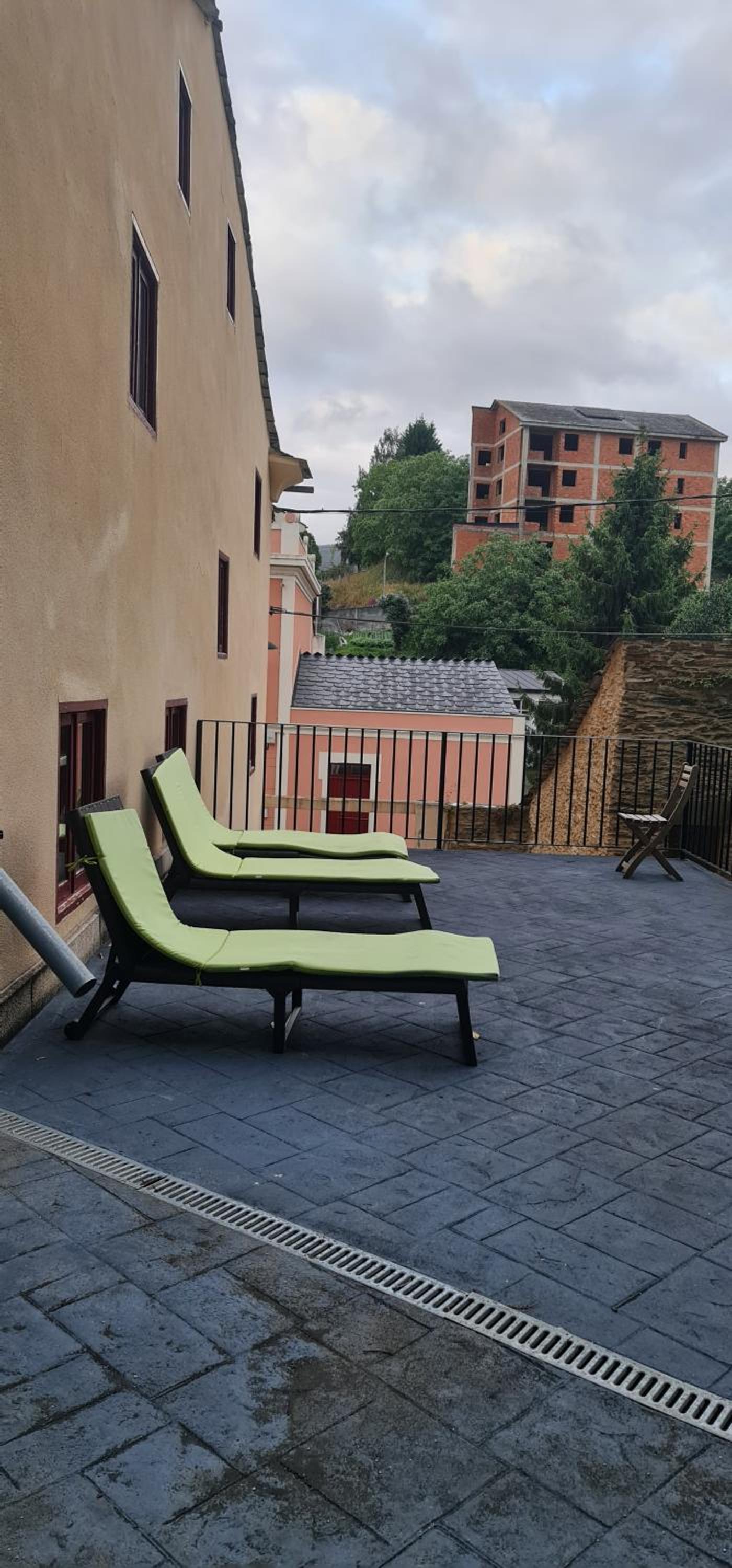 ALBERGUE CASTELOS