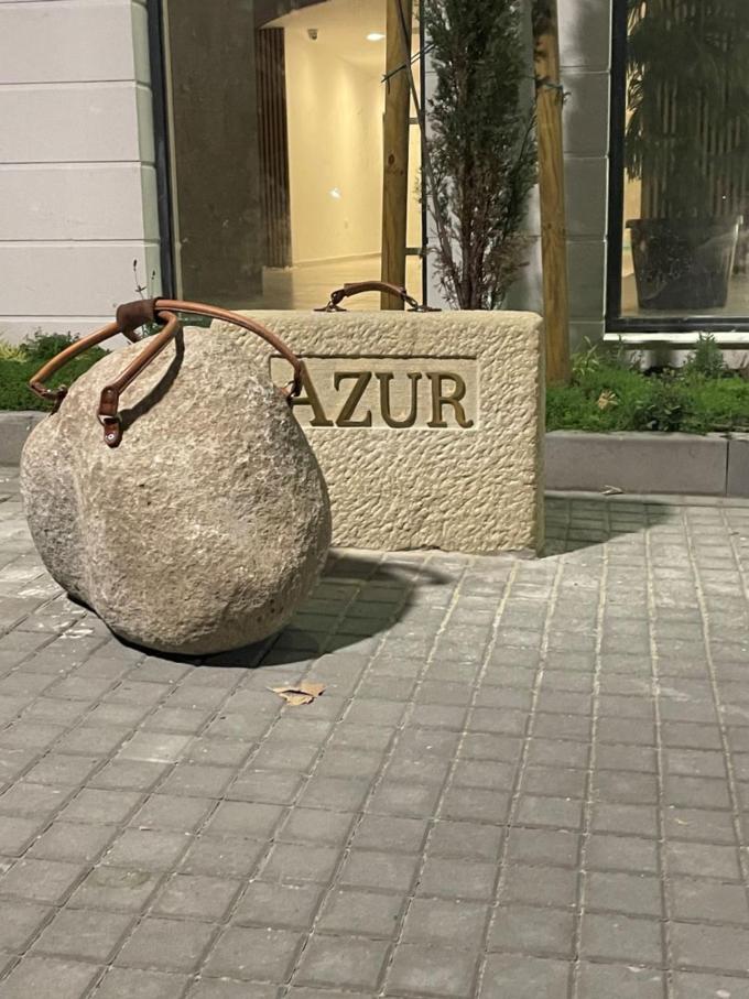 SUNNY STUDIO AZUR