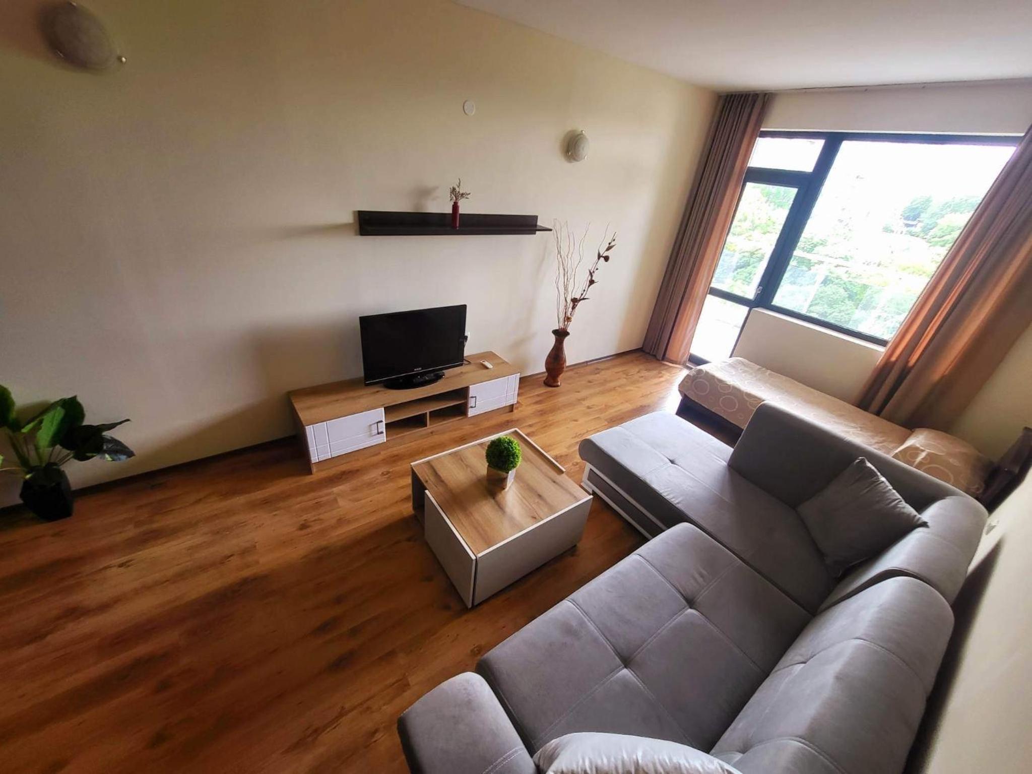 Dilov Apartments in Yalta Golden Sands