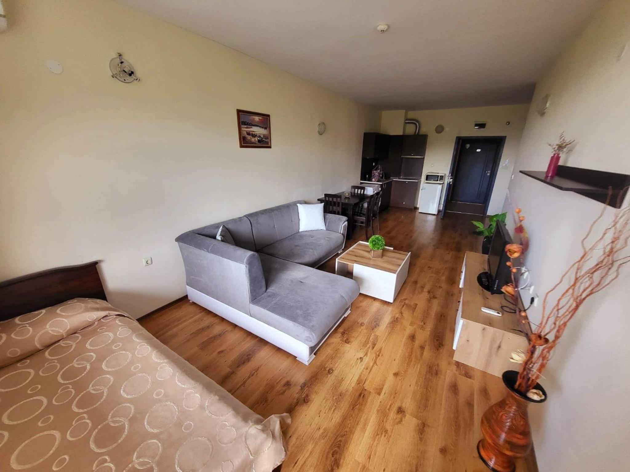 Dilov Apartments in Yalta Golden Sands