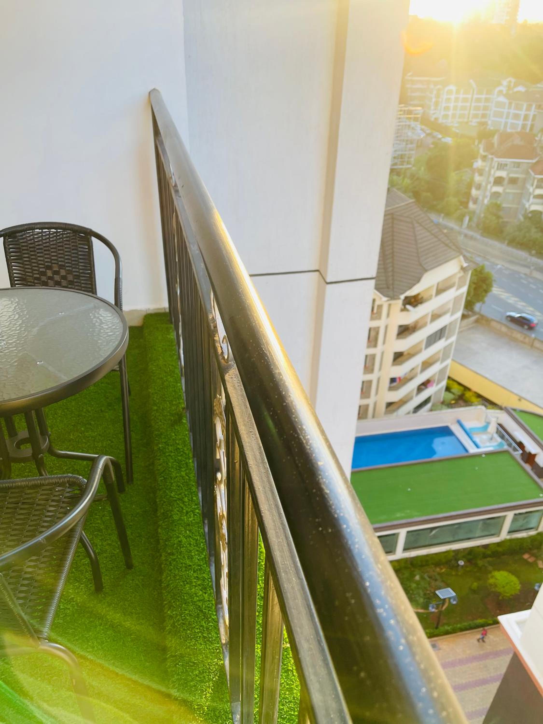 Luxe 1bedroom with pool and gym in Nairobi view 4