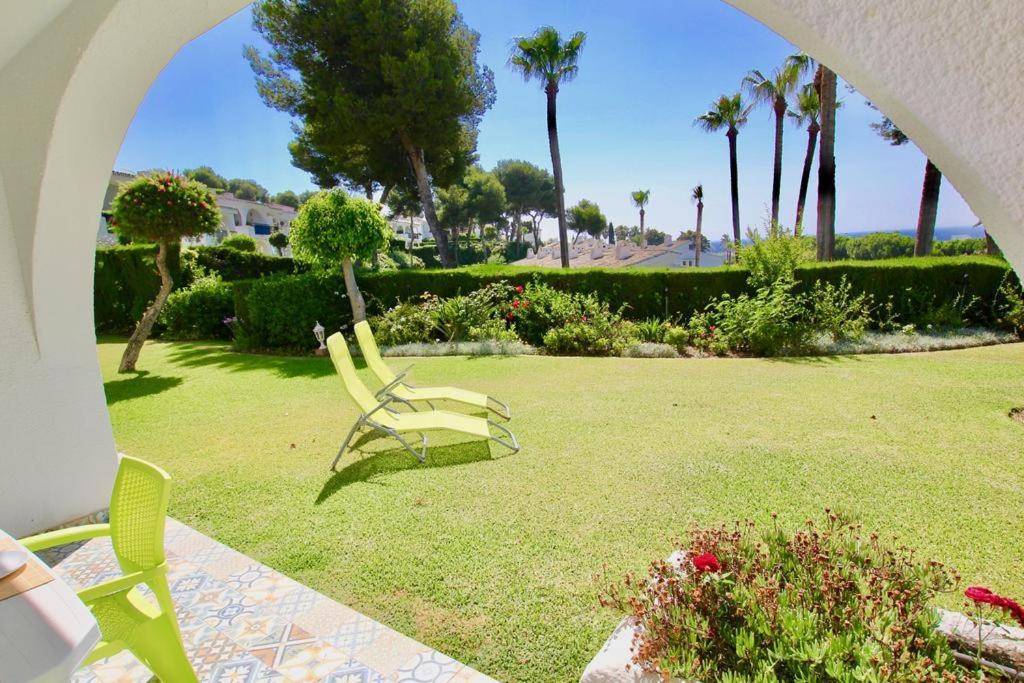 Miraflores Sea View Apartment with Garden