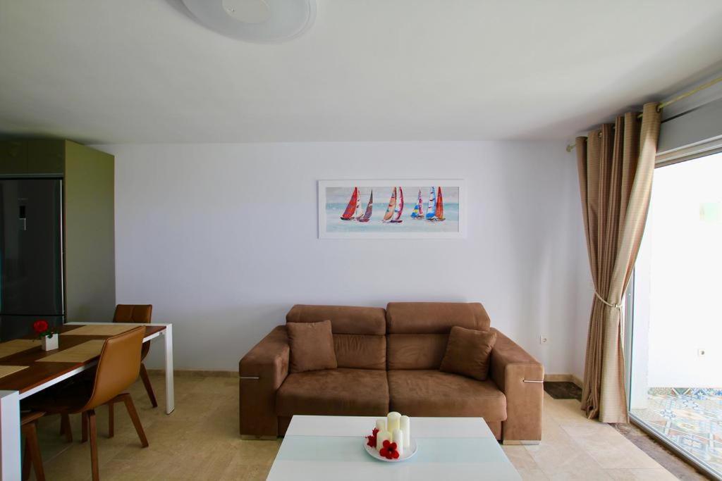 Miraflores Sea View Apartment with Garden