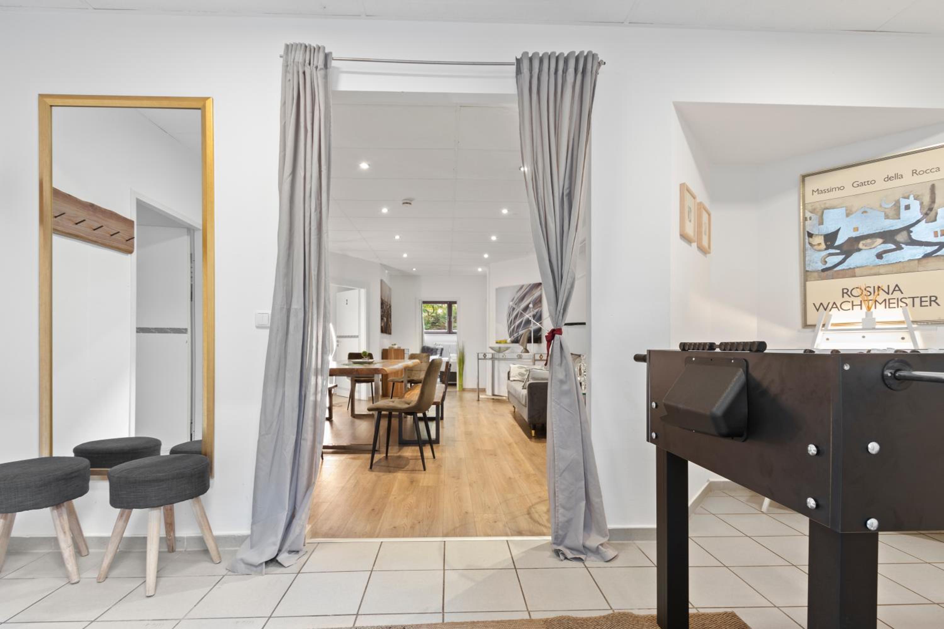 Flatista Homes - Garden House