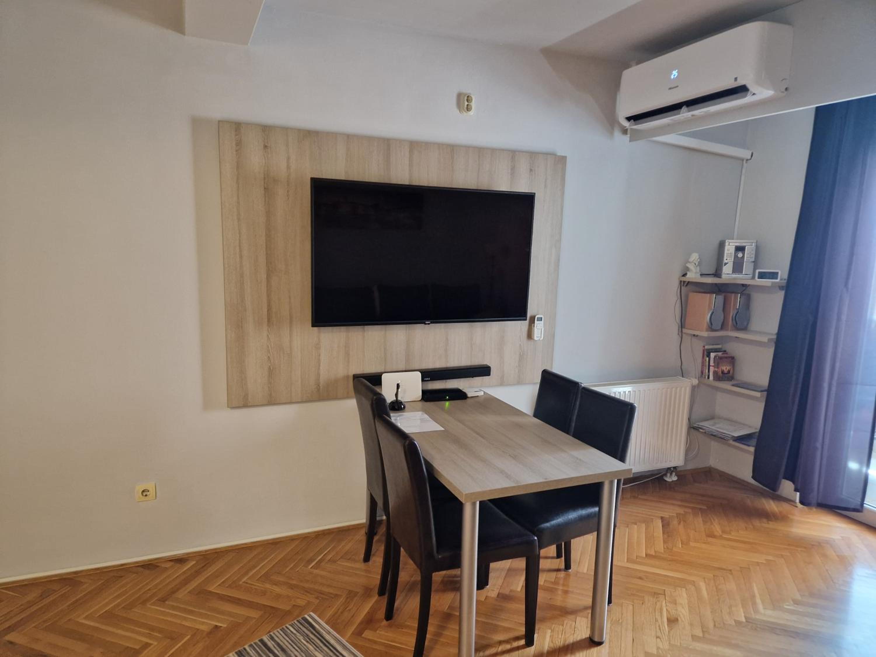 Apartment Viktor,parking view 5