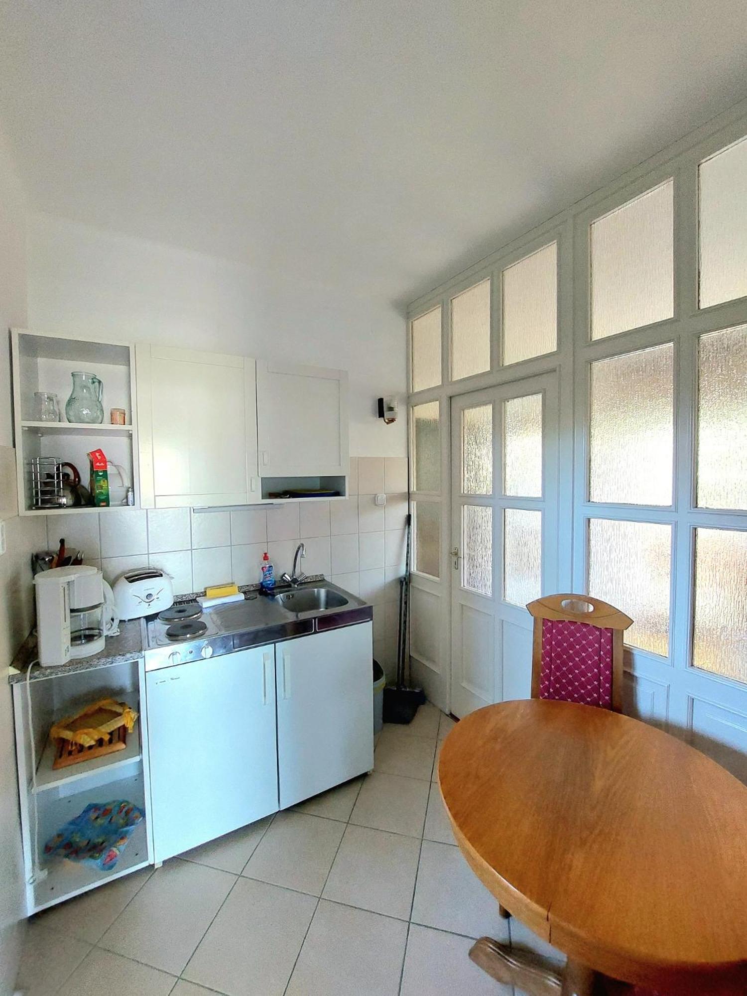LEO VILLA - FAMILY APARTMENT view 2