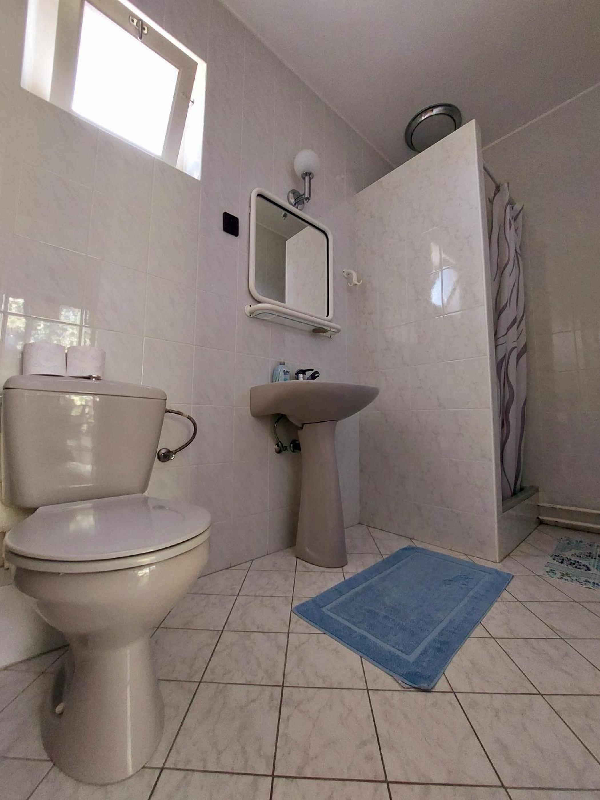 LEO VILLA - FAMILY APARTMENT view 3