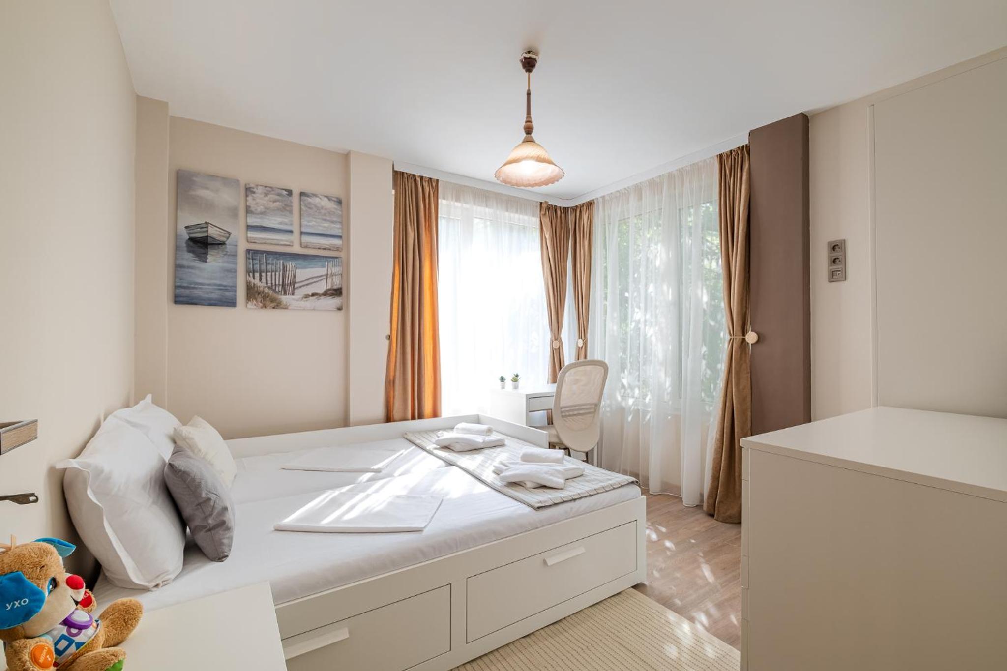Second Home Next to Sea Garden