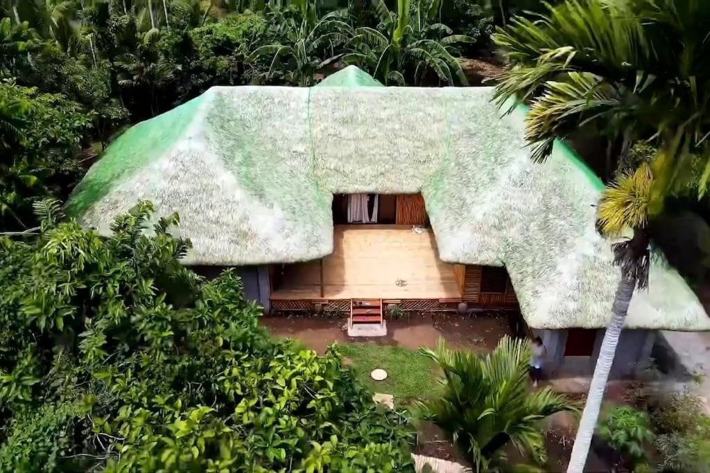 Villa Paro-paro en pleine nature avec piscine