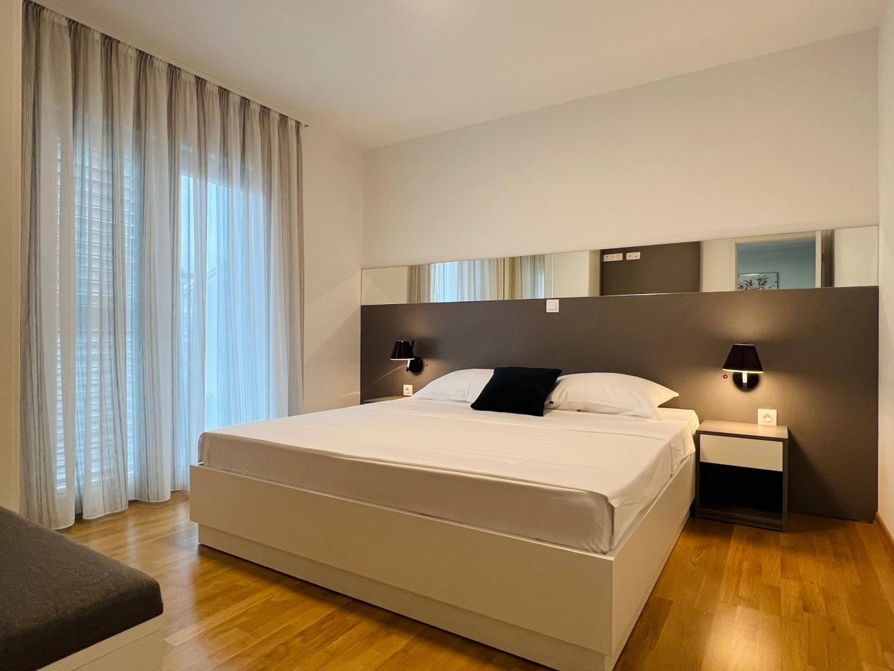 Apartmani AViS