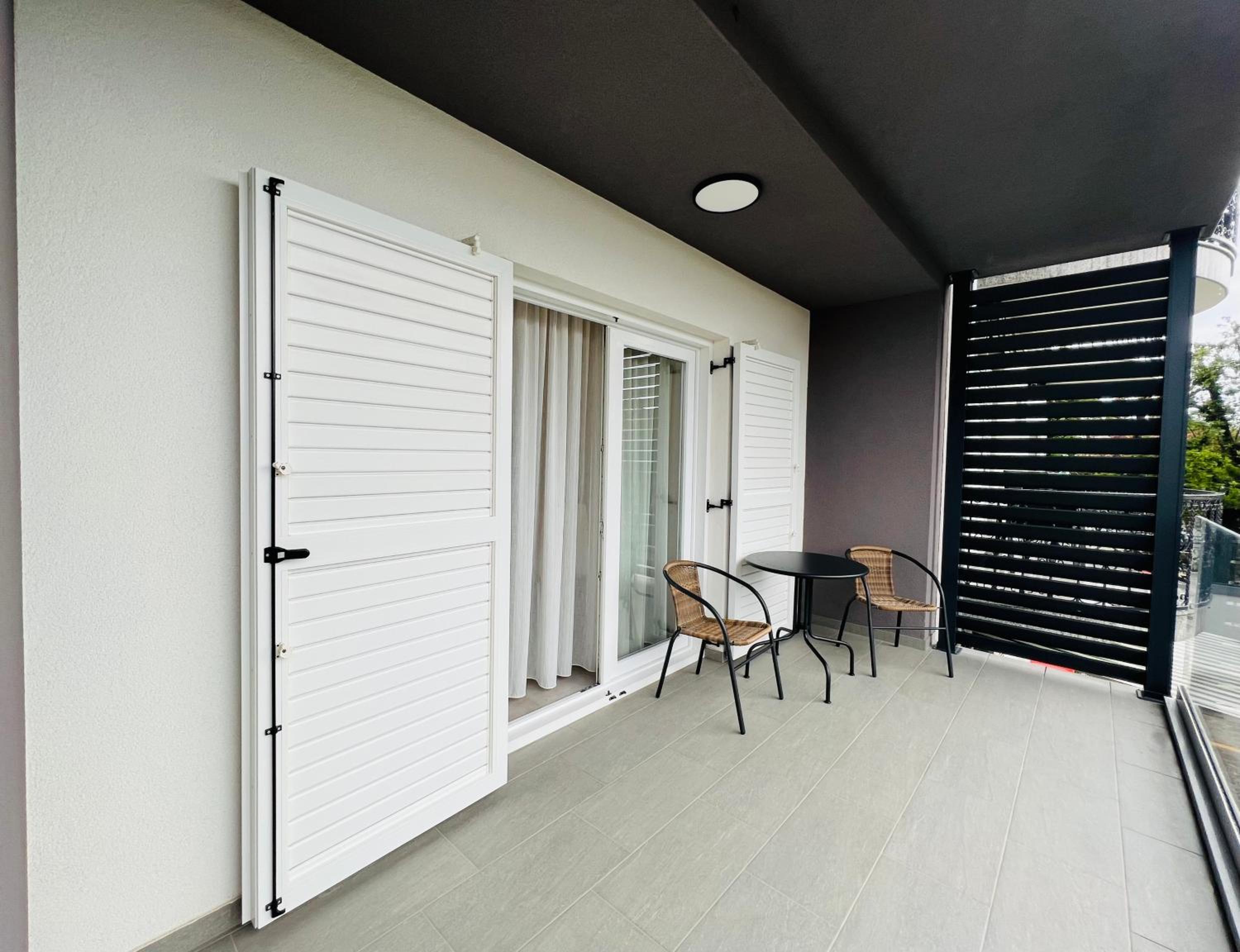 Apartmani AViS