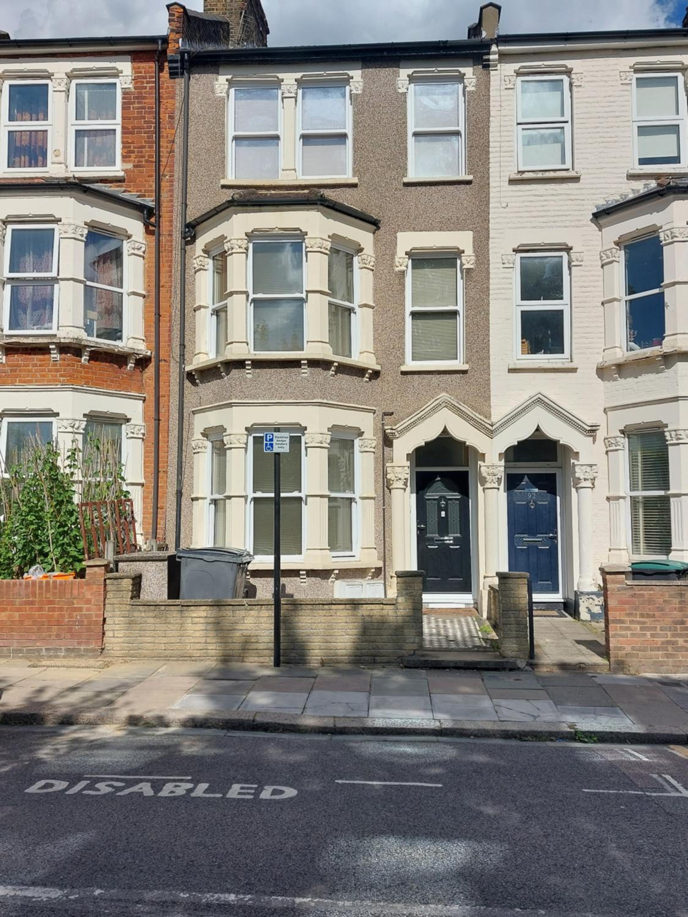 White Hart Lane walking distance Tottenham Hotspur Stadium