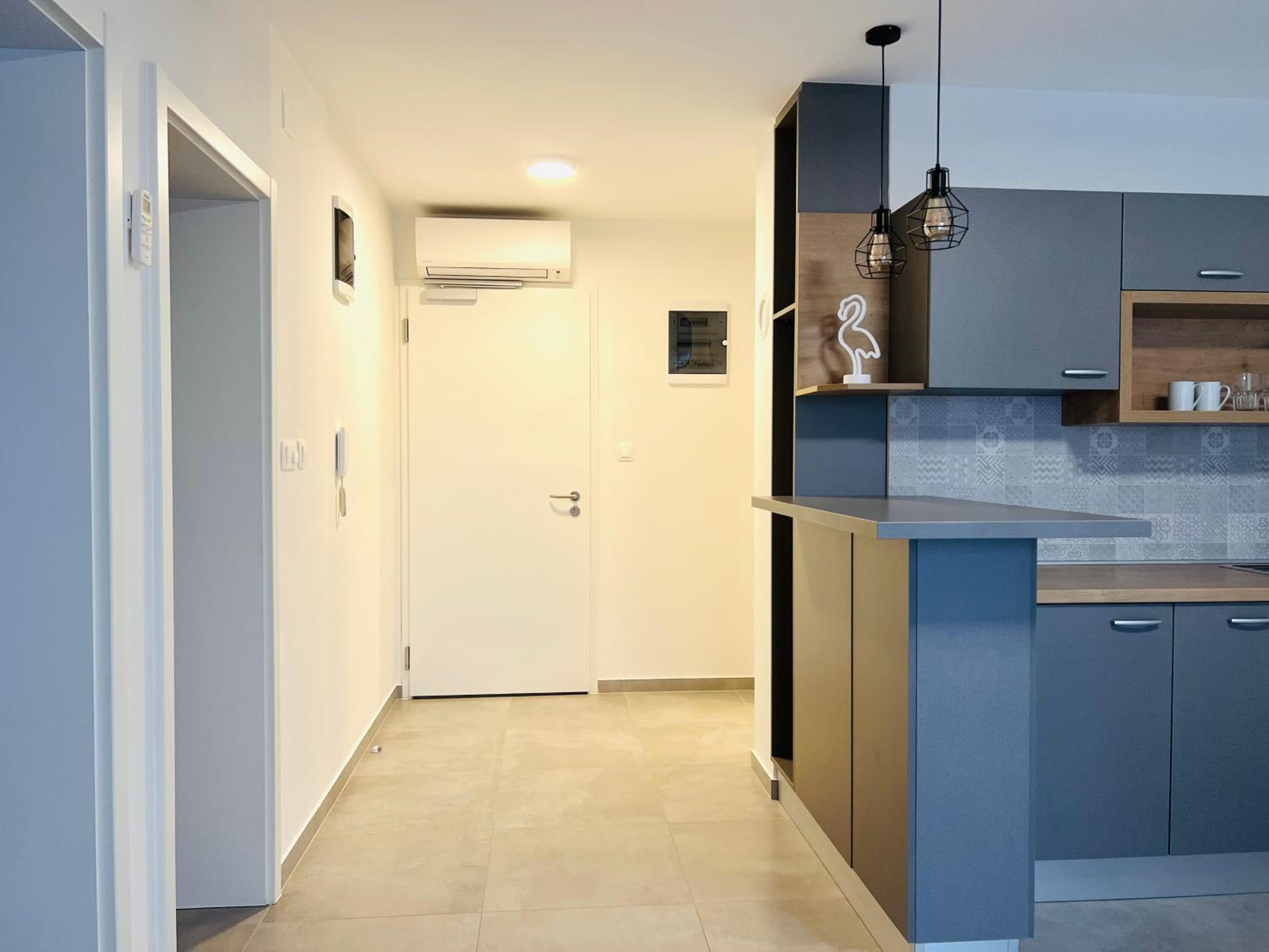 Apartmani AViS