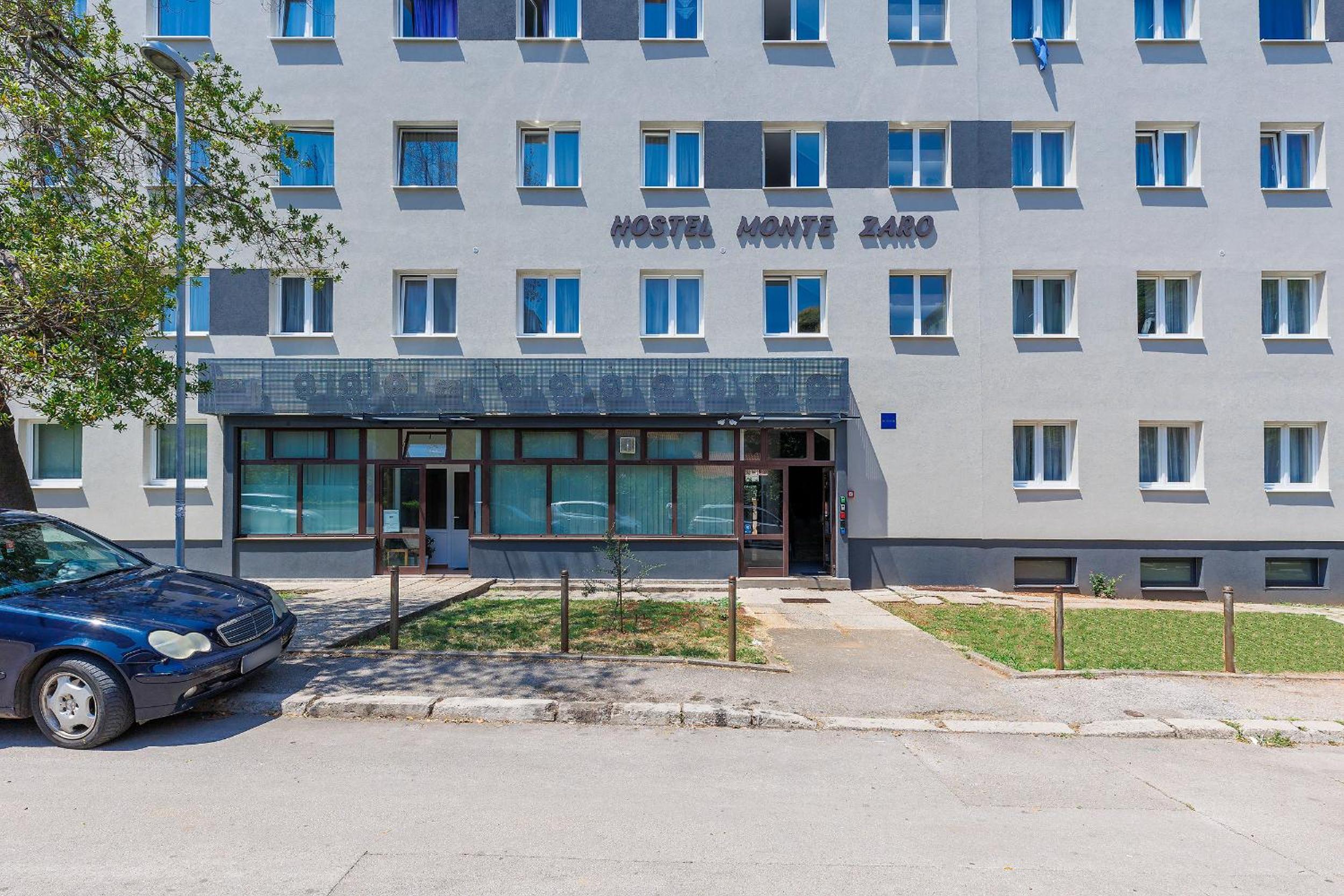 Photo 16