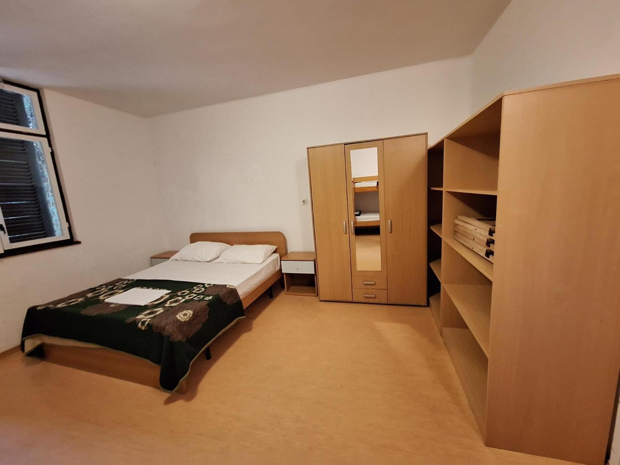 Youth Hostel Pinesta