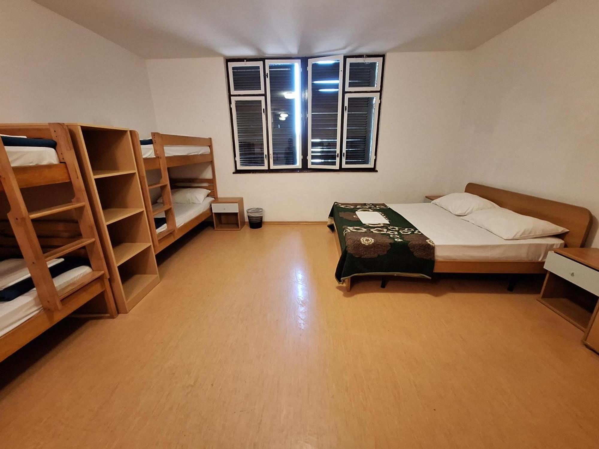 Youth Hostel Pinesta