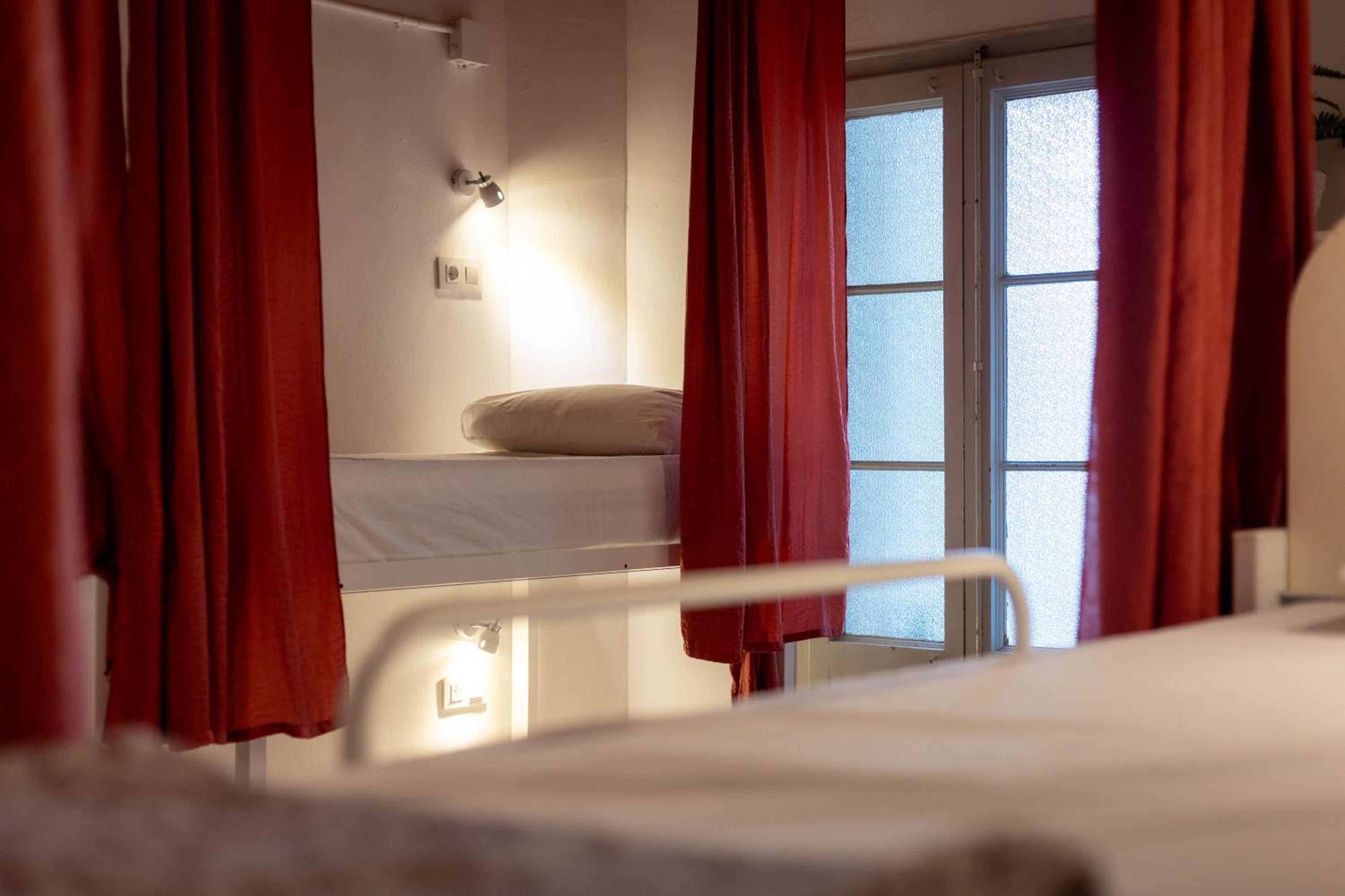 Primavera Hostel