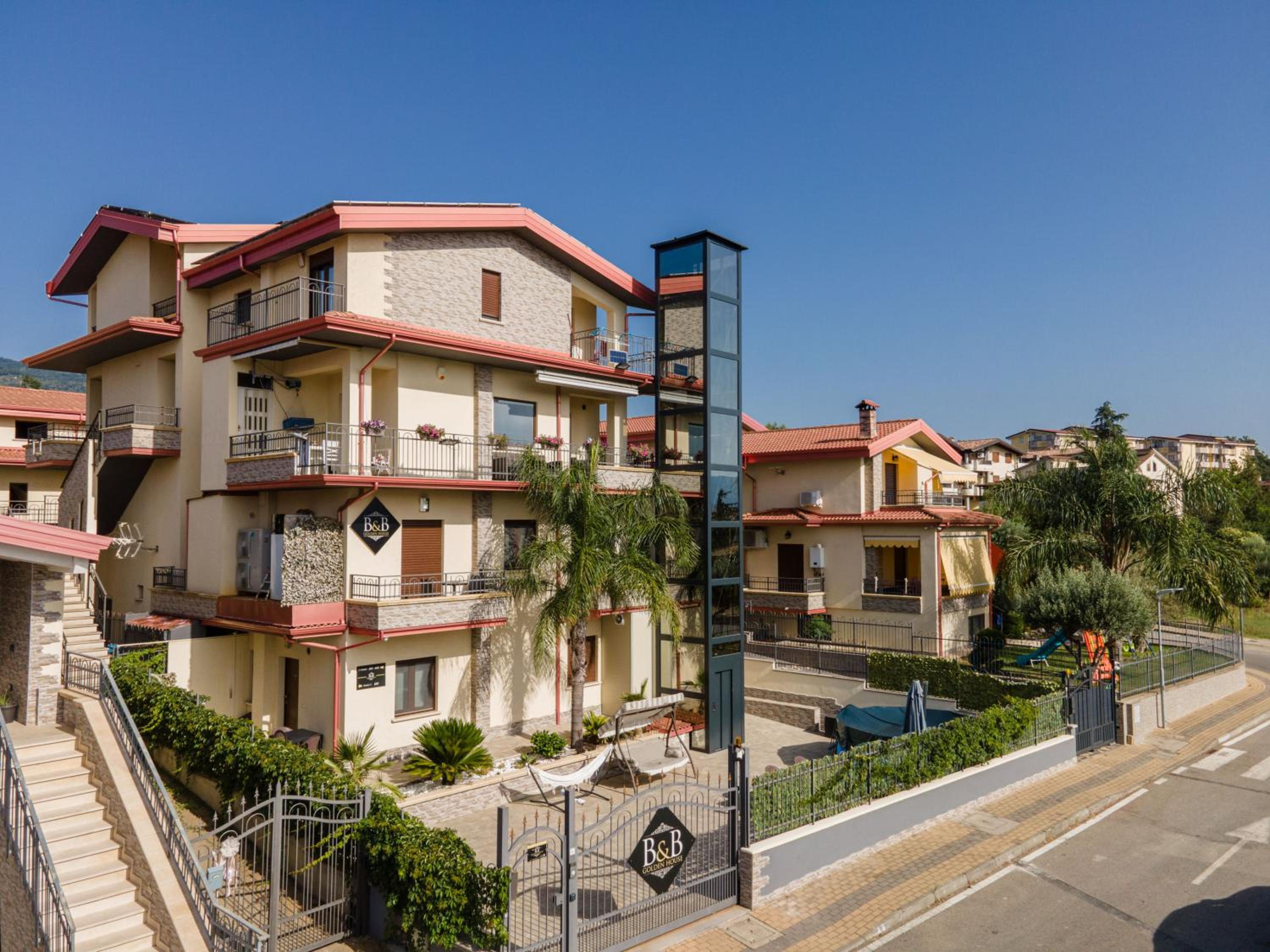 Hotel B&B Golden House & spa