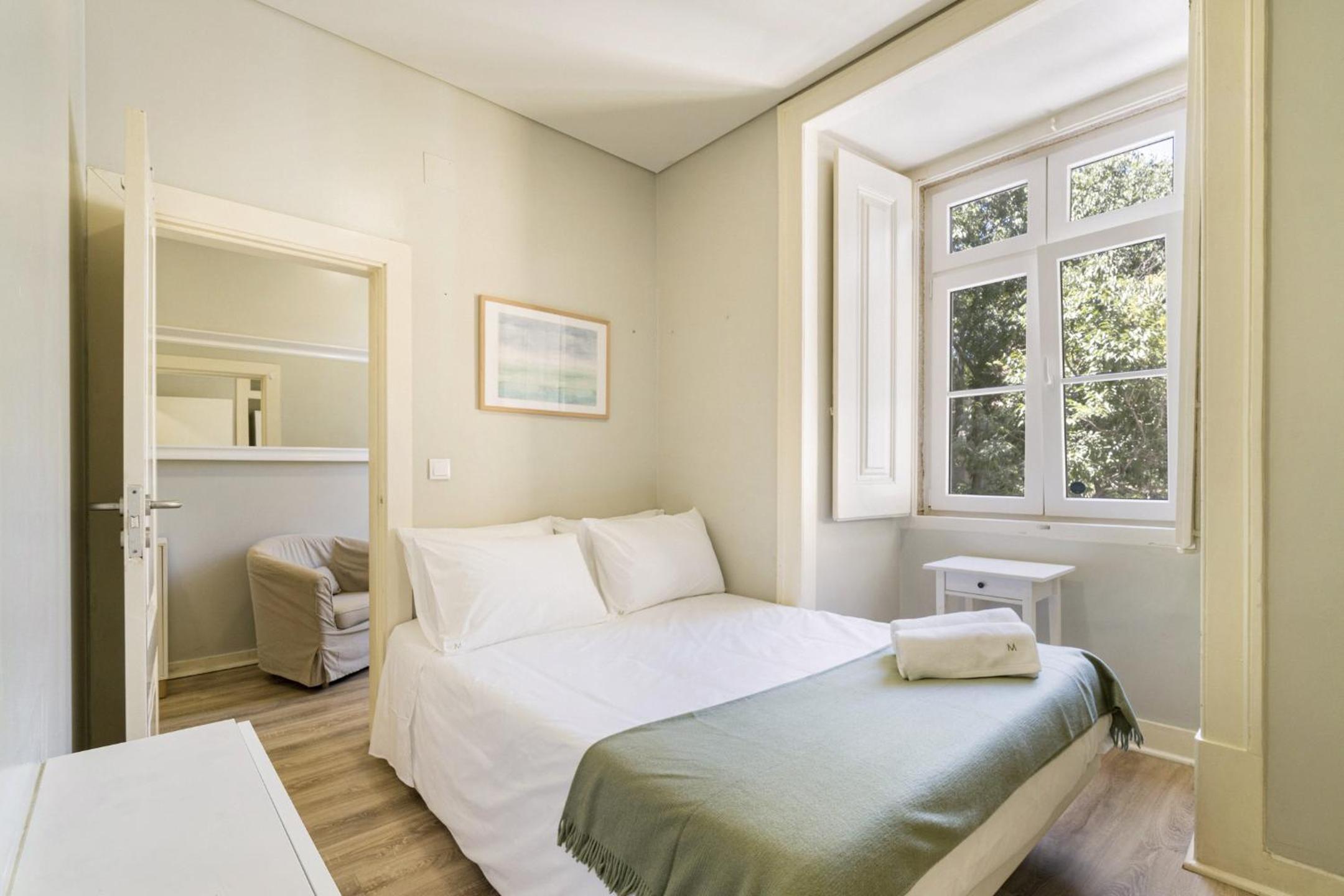 Metropolitan Living Lisbon - Janelas Verdes view 3