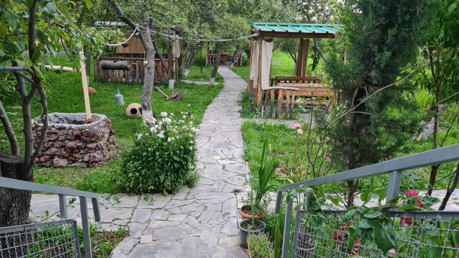 Mirage guesthouse