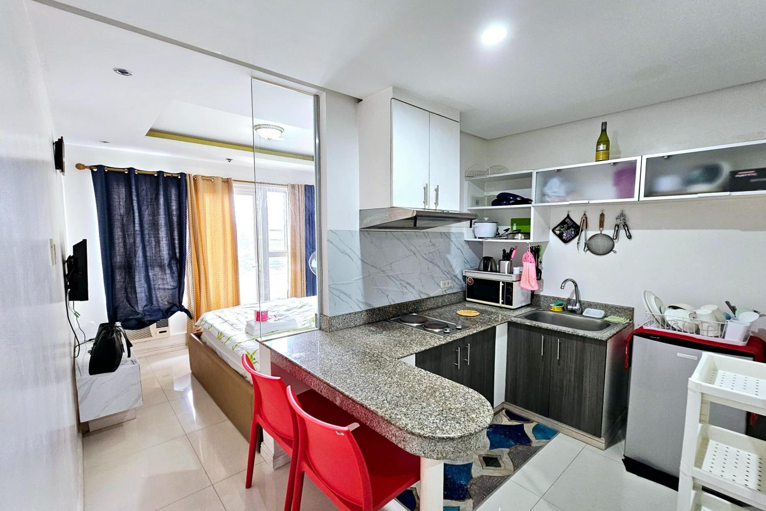 Birchtower by Jeizel Manila City view 2