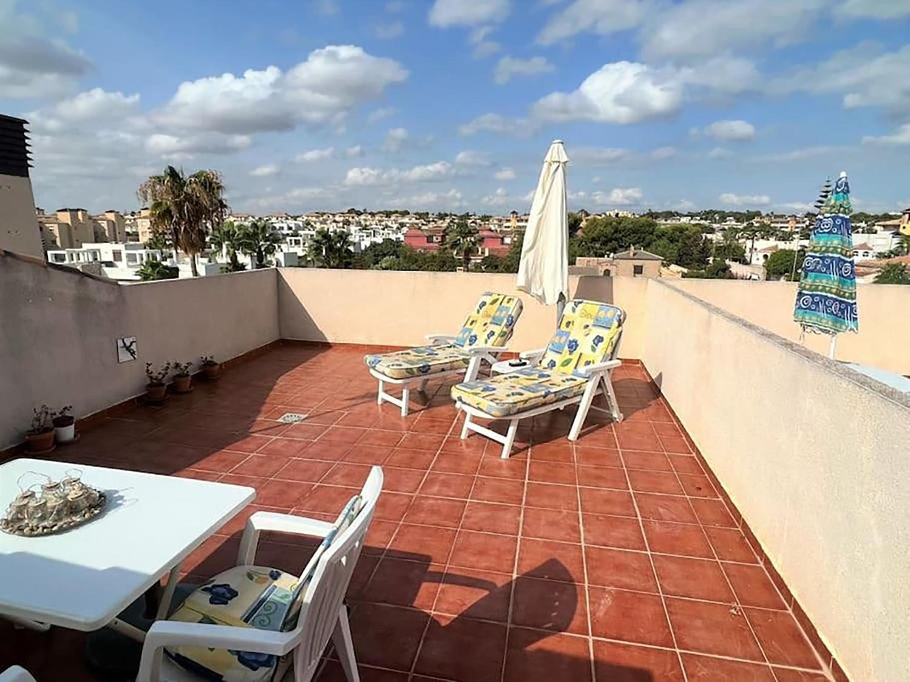 Casa Castillo Penthouse with balcony and solarium near La Zenia boulevard